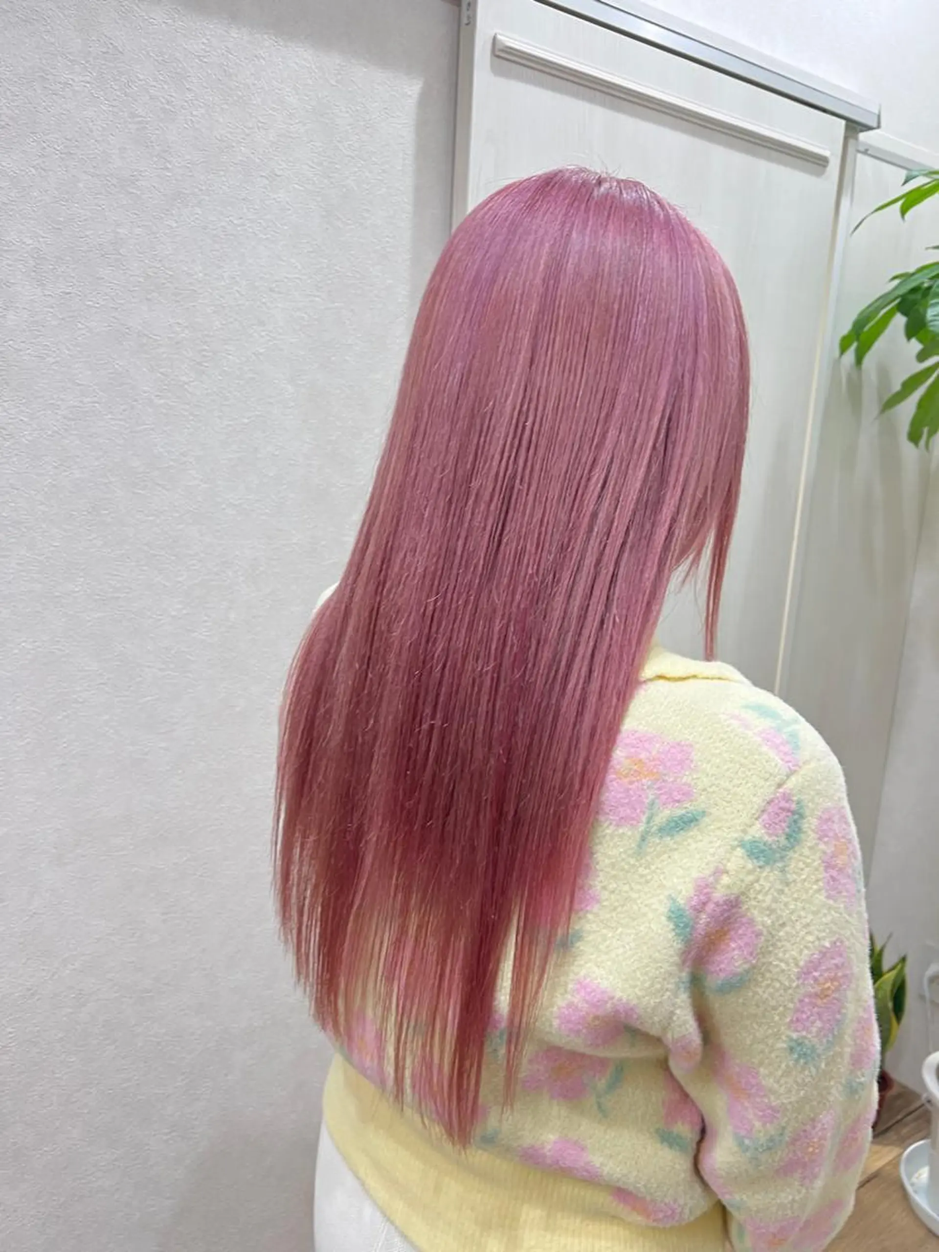 ロング カラー ピンクカラー 🍇おぐら めぐみ🍇のヘアスタイル