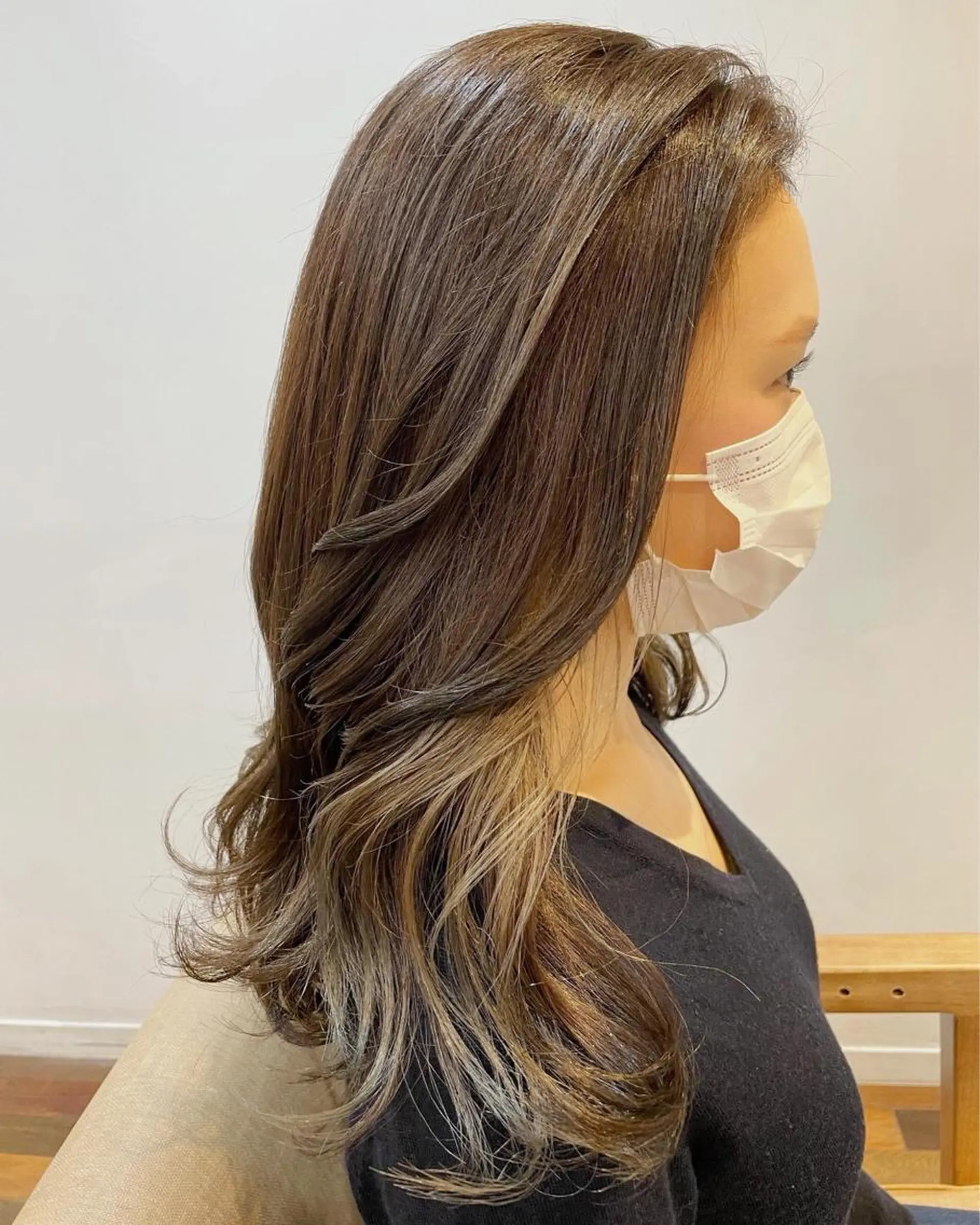 ロング カラー ヘアカラー あずまぐち めぐみのヘアスタイル