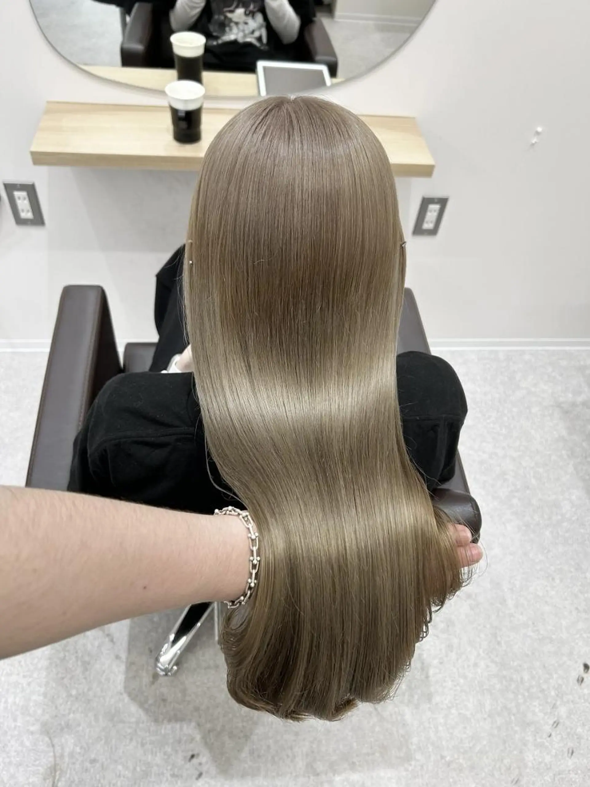 カラー ロング ✨【公式】 juhl.横浜✨のヘアスタイル