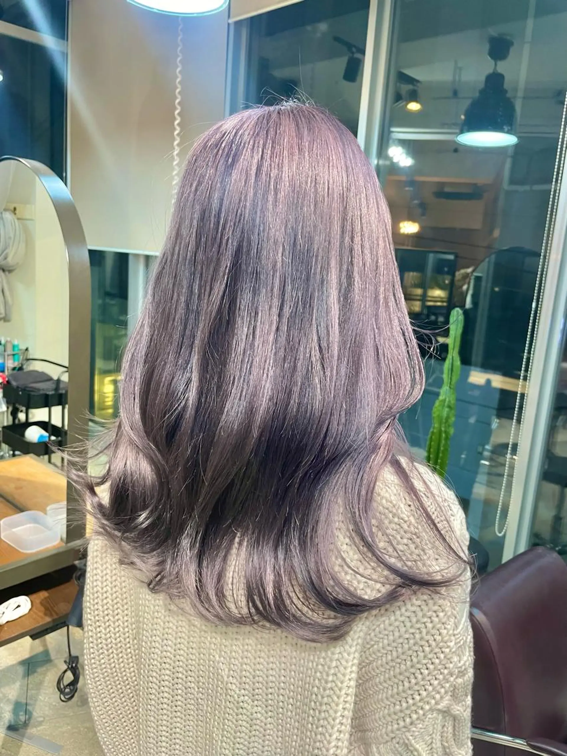 セミロング カラー ヘアアレンジ ヘアカラー 🌹TikTok4万 フォロワー🌹AKIのヘアスタイル