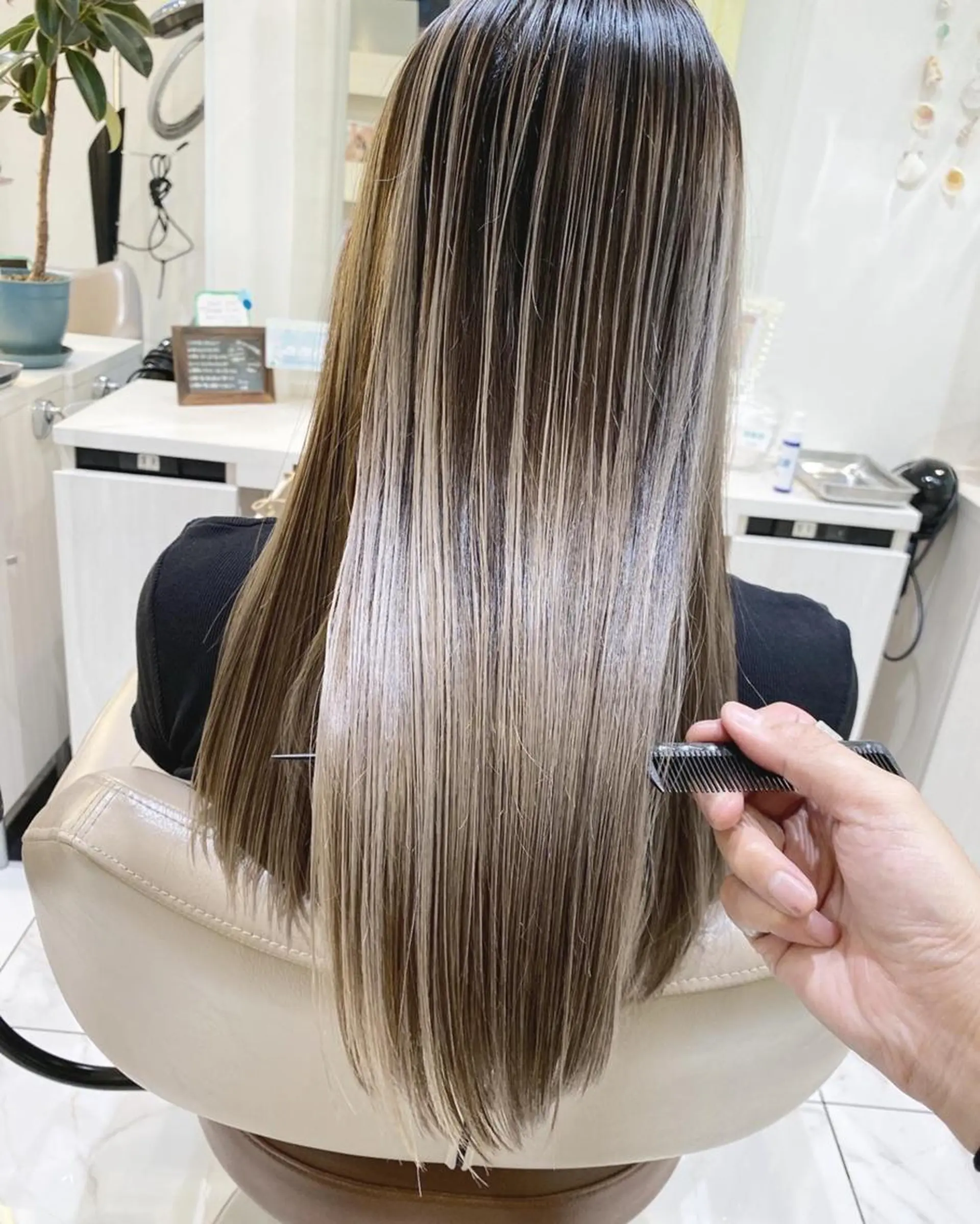 カラー セミロング 髪質改善 ヘアカラー トリートメント 高橋凜/髪質改善/ 縮毛矯正/カラーのヘアスタイル