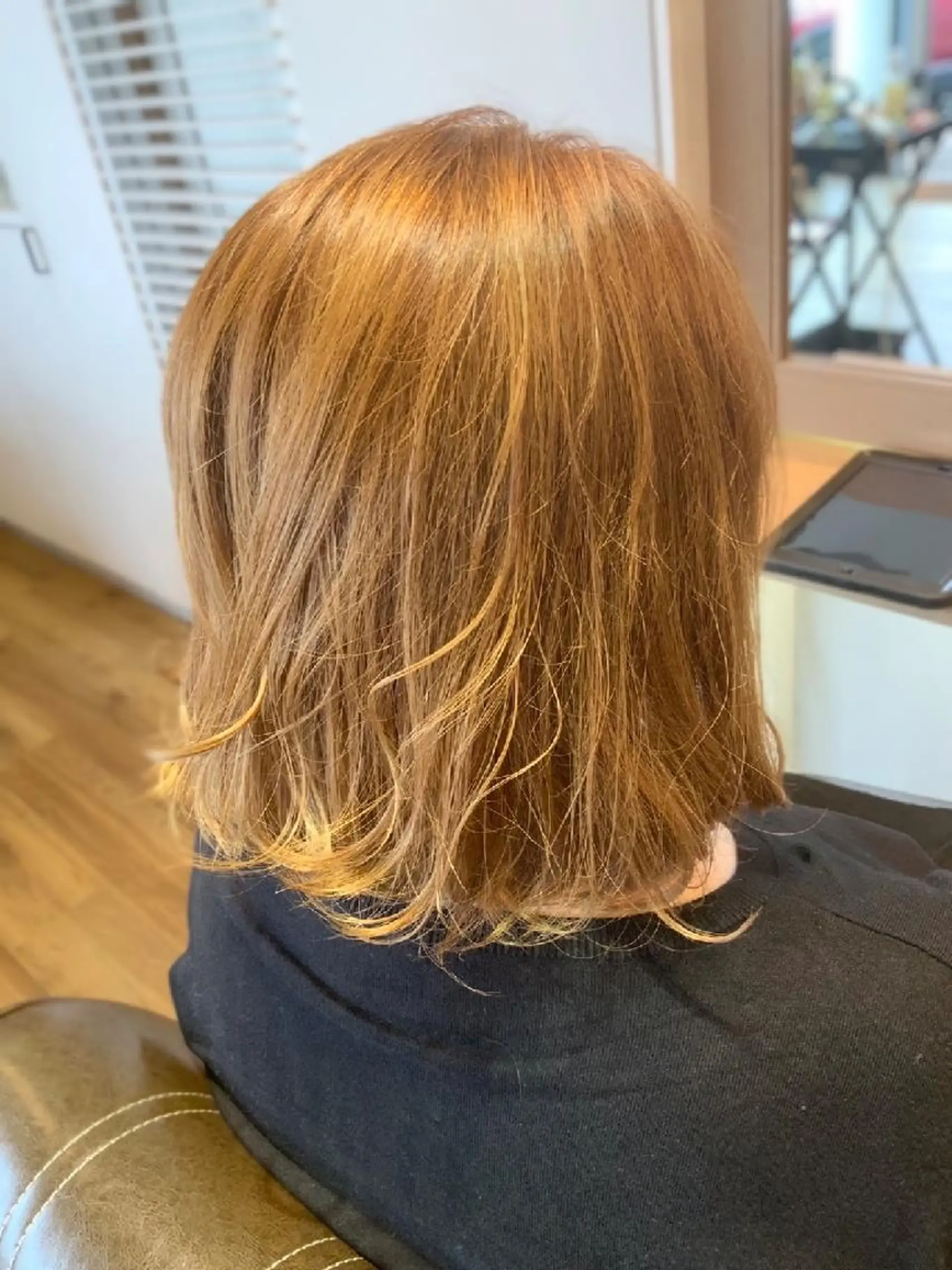 カラー ハイトーンカラー 堀 望美のヘアスタイル