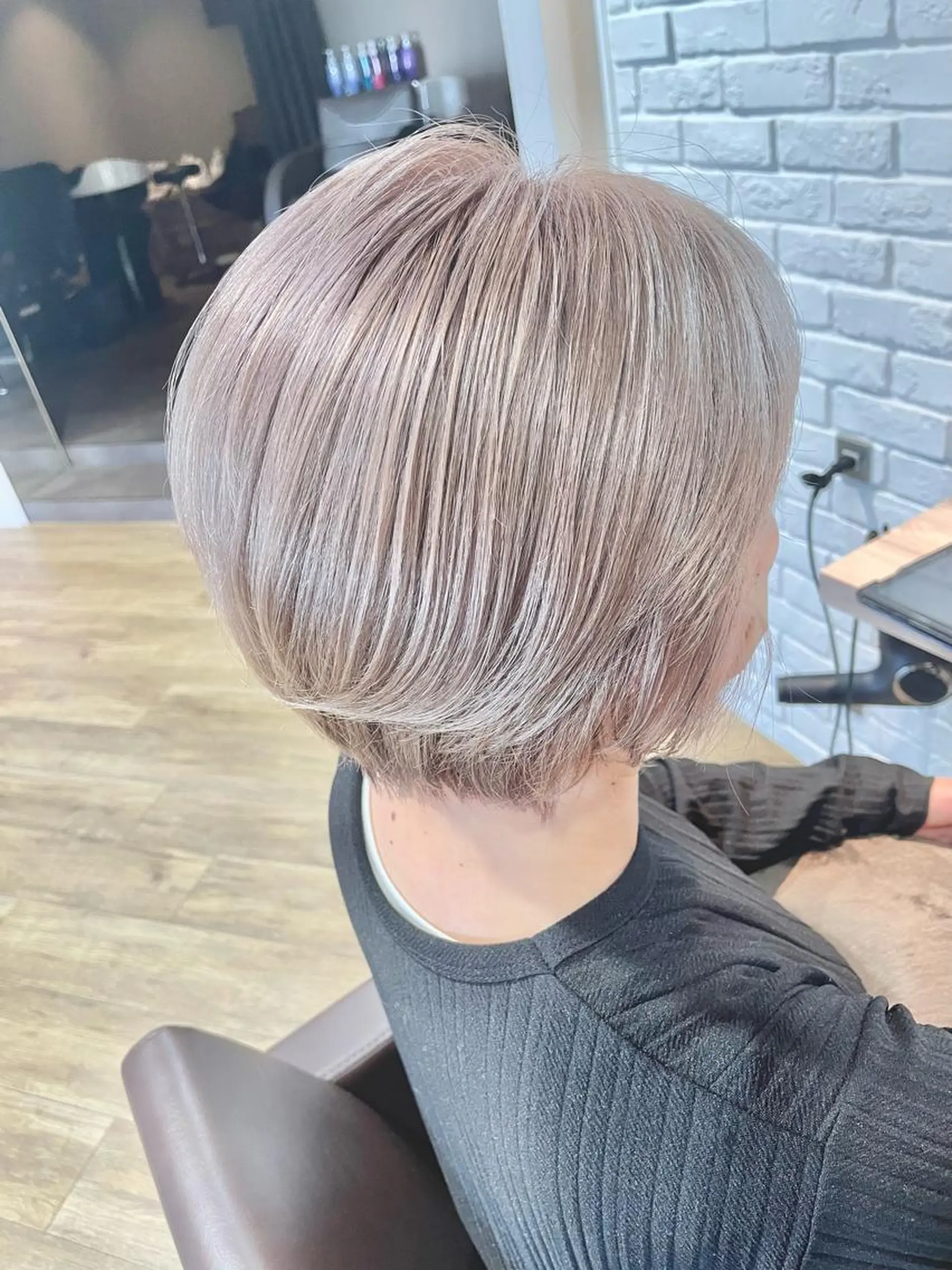 ショート N＋所属・前田 菜奈子のヘアスタイル