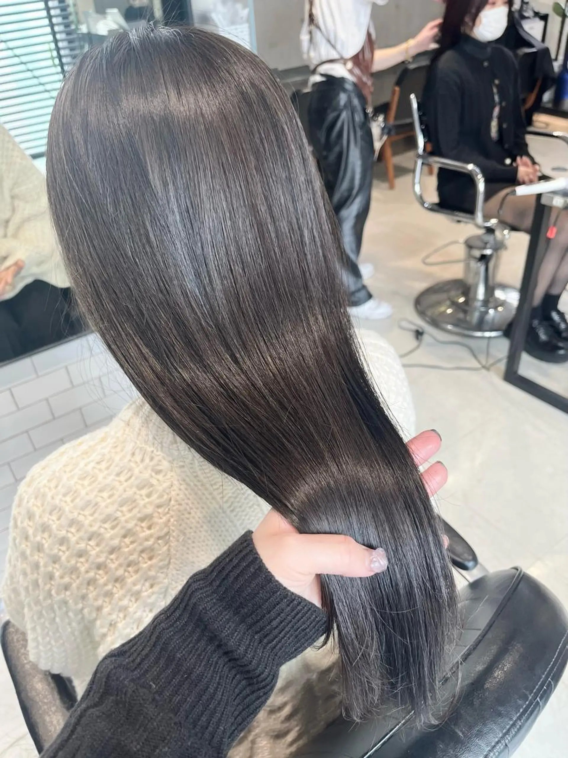 ロング カラー パーマ ヘアアレンジ カット ヘアカラー トリートメント 透明感/オリーブ/ グレージュ/YUKAのヘアスタイル