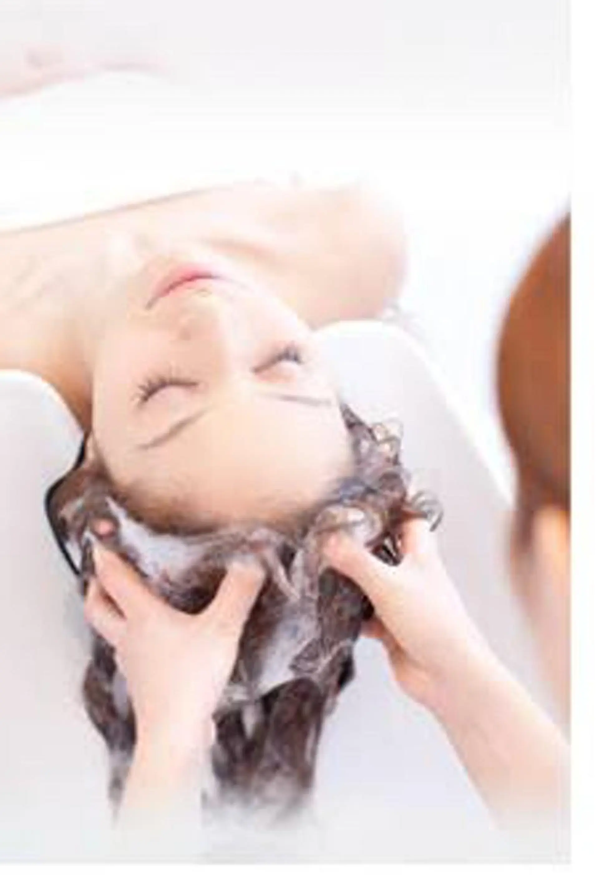 斎藤 彩香のヘアスタイル