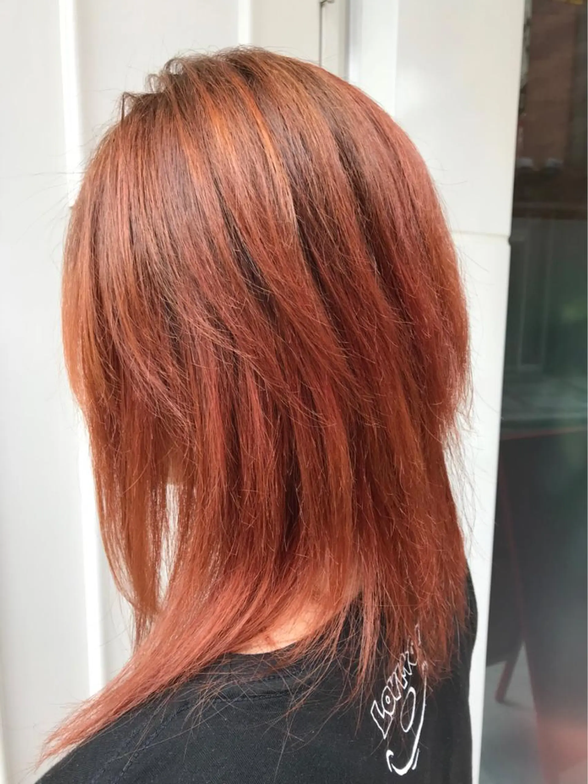 ミディアム カラー グラデーションカラー レッドカラー バイオレットカラー 🫟Blanco🫟 Color&Careのヘアスタイル