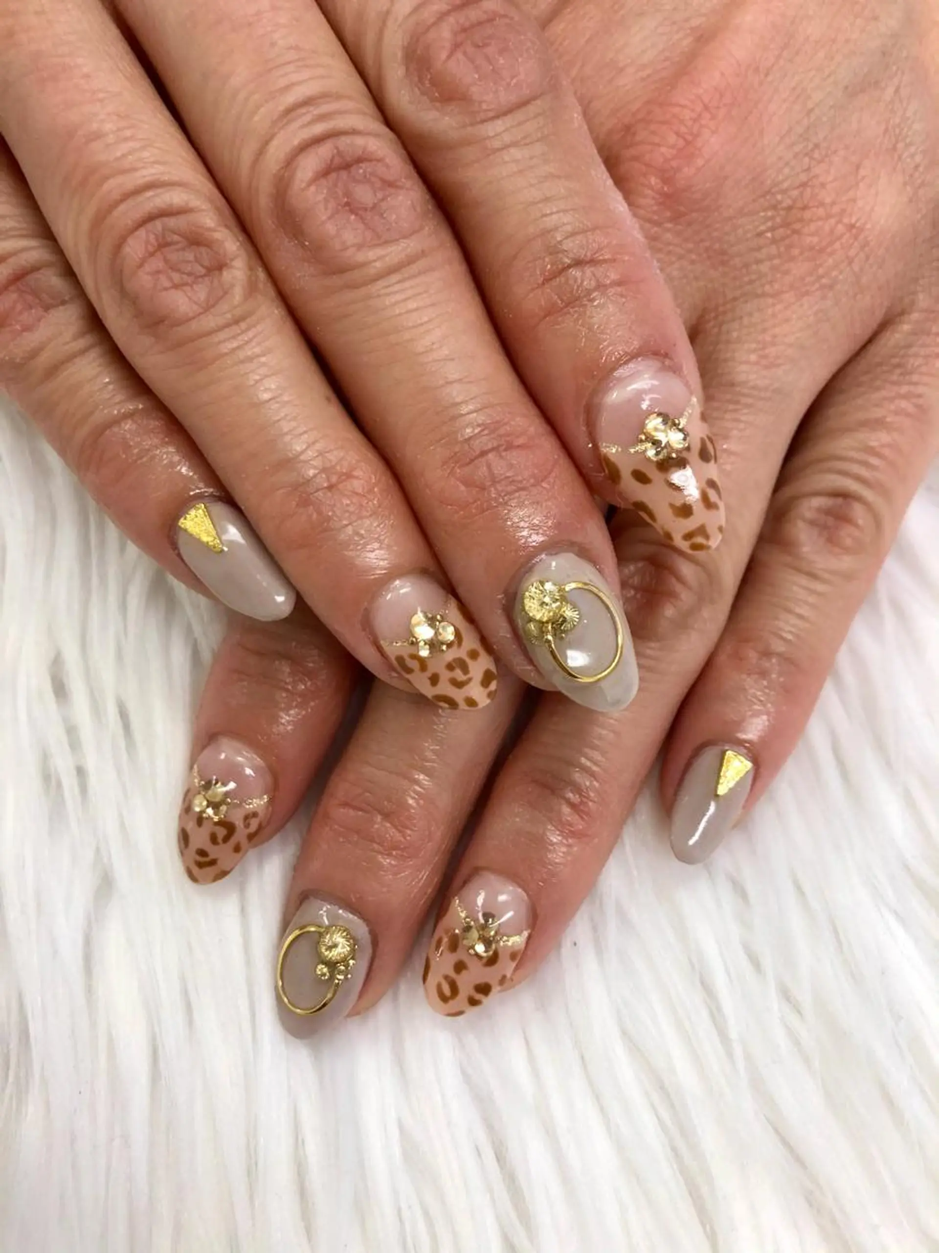 ネイル MADIA MEGUのネイルデザイン