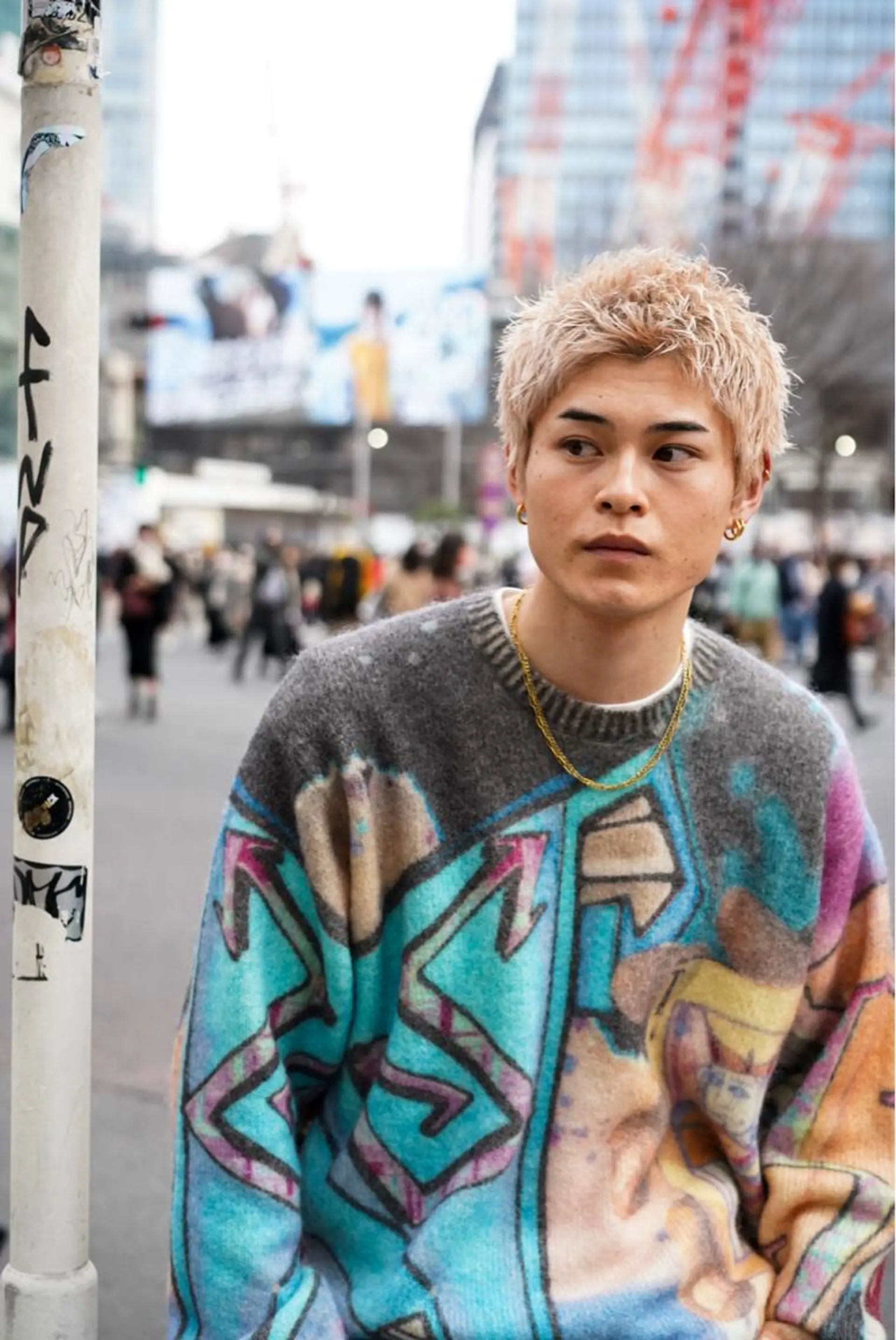 ショート カラー ブリーチ fifth リュウセイのヘアスタイル