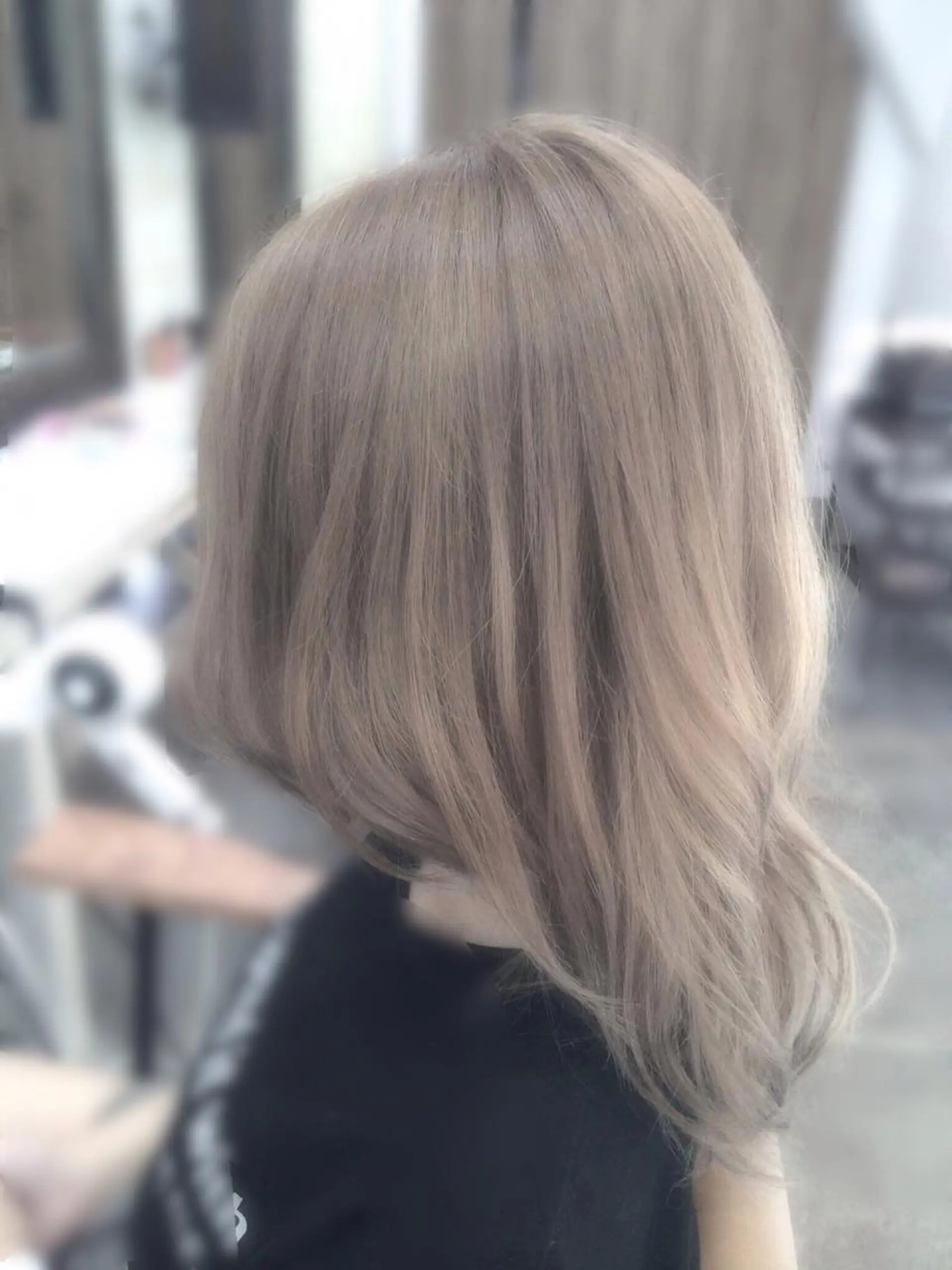 セミロング カラー パーマ ヘアアレンジ アッシュ ベージュカラー ミルクティーアッシュ filo byFeria渋谷所属・縮毛矯正/美髪 髪質改善/石田幸輔のヘアスタイル