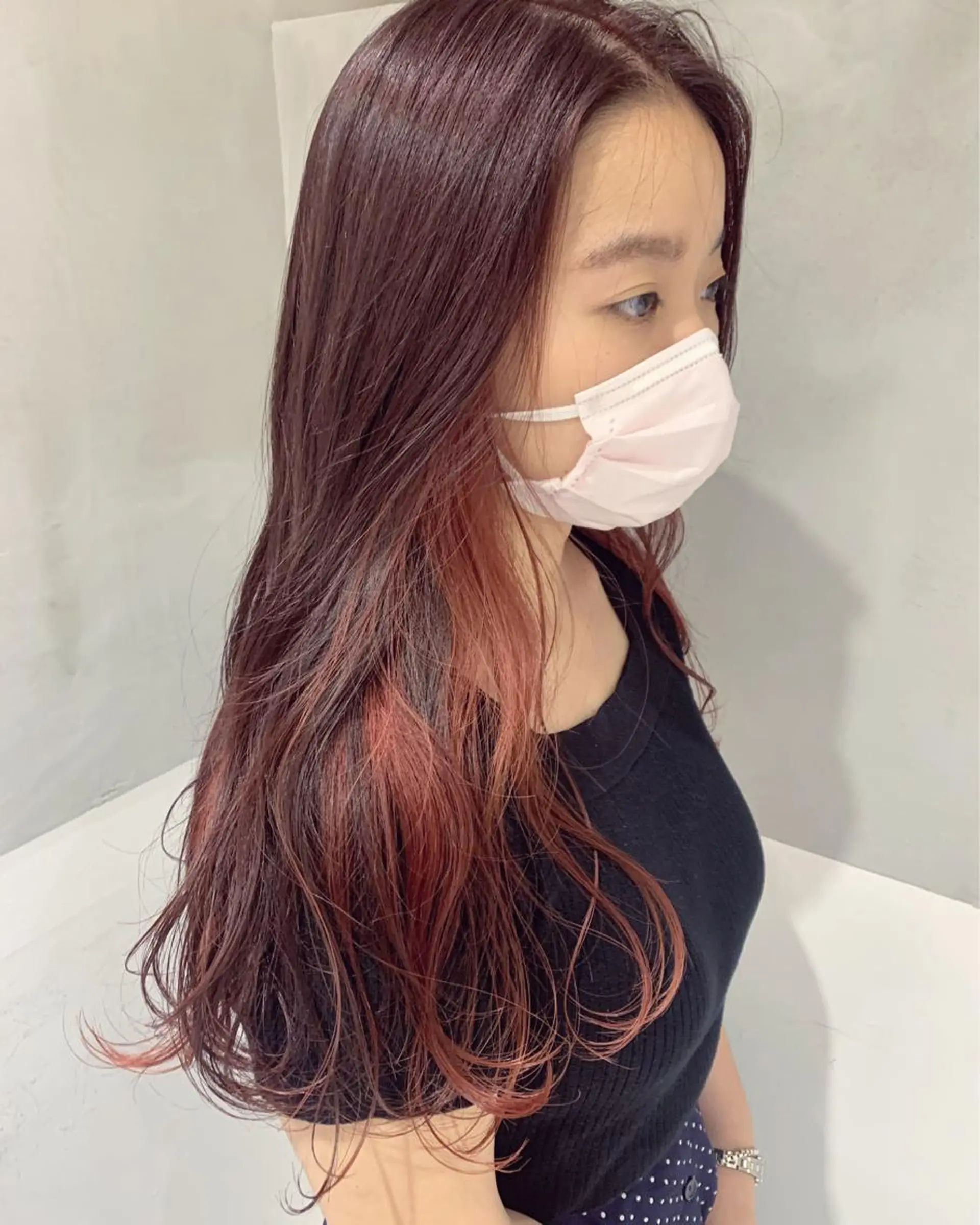 ロング カラー ブリーチ インナーカラー ピンクカラー ヘアカラー minami🪷 暖色カラーのヘアスタイル