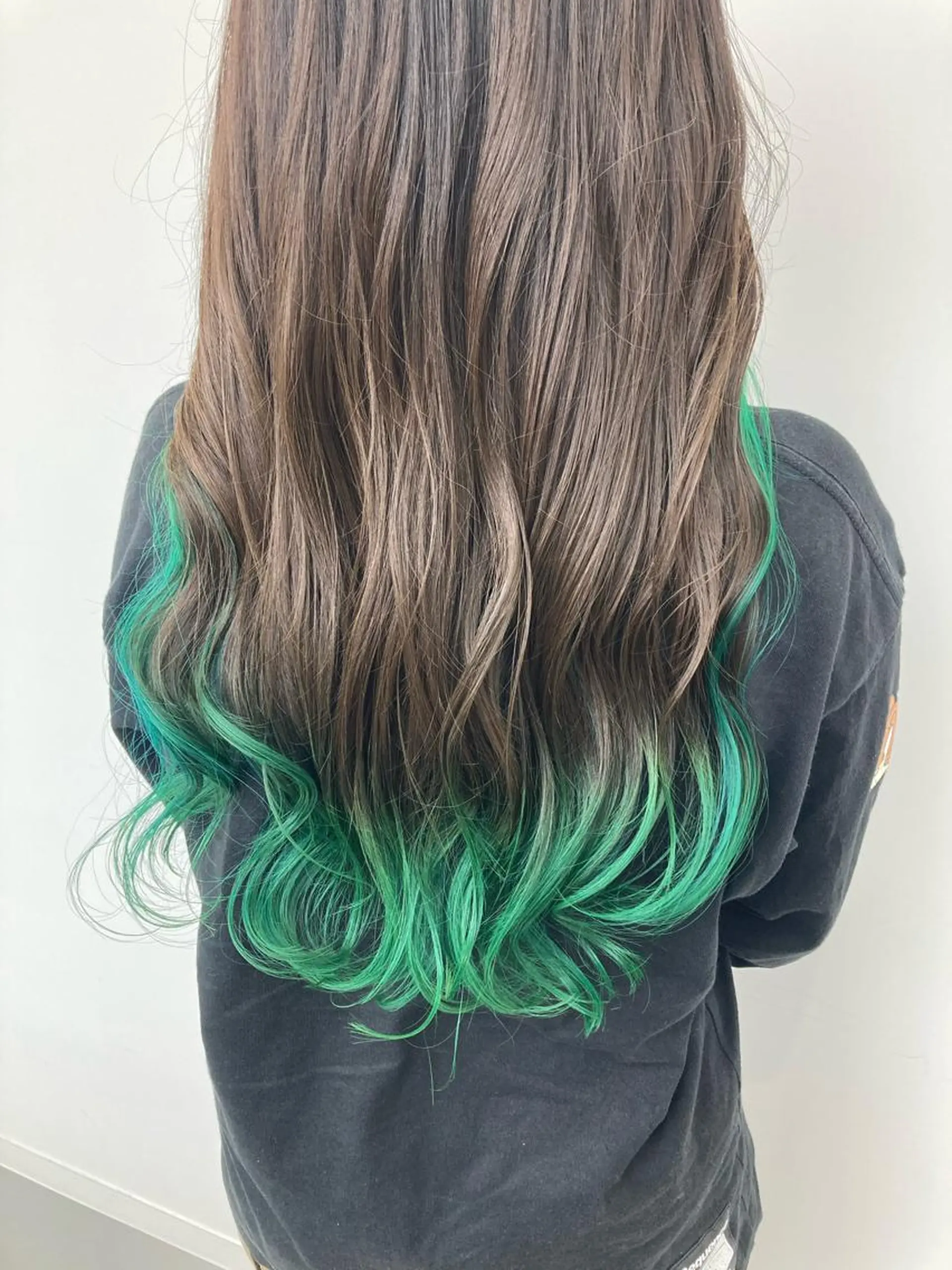 ロング 長谷川 未來のヘアスタイル