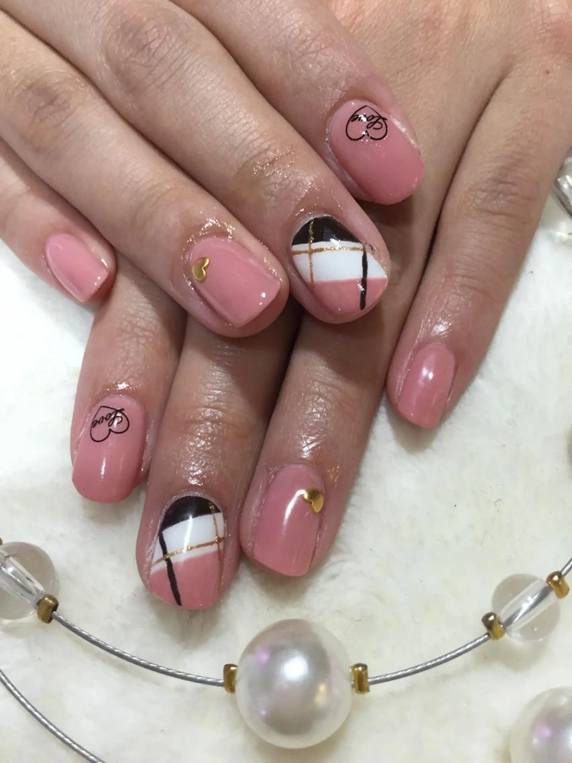 ネイル バレンタイン Sympa 𝓜iwako🐰ᩚのネイルデザイン