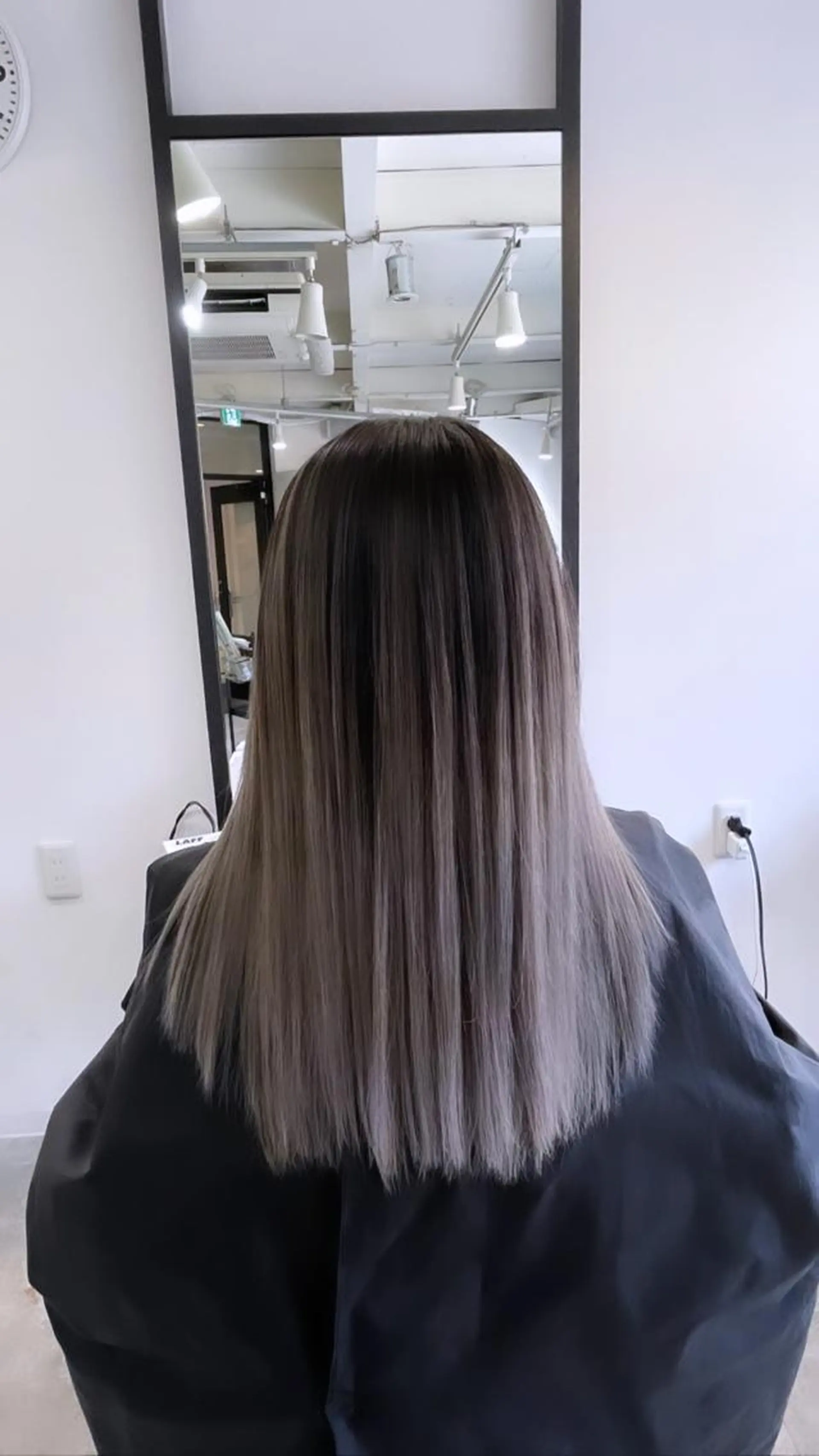 ミディアム カラー ヘアカラー トリートメント ヘアセット 難波ブリーチカラー 伊藤洋輝のヘアスタイル