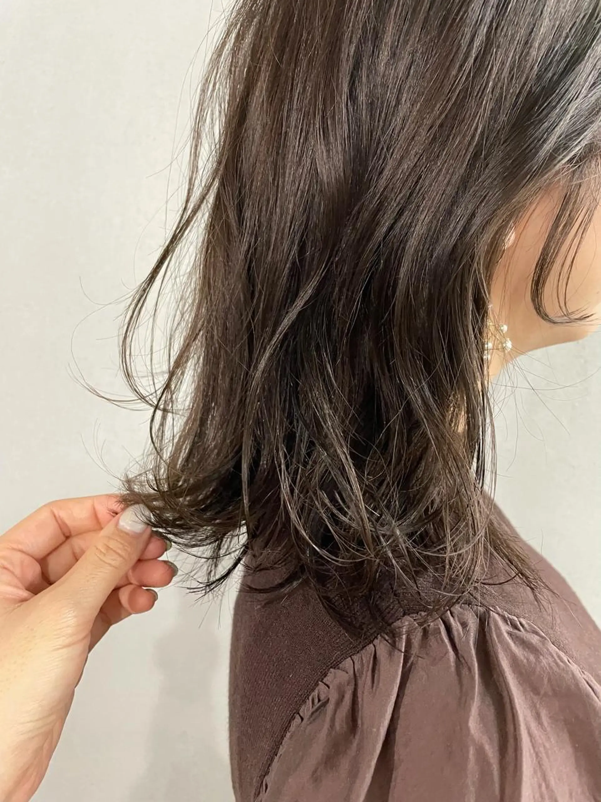 ミディアム カラー パーマ ヘアアレンジ メンズ キッズ ネイル マツエク・マツパ ブラウンカラー ココアブラウン カラーマツエク ブラウン カット ヘアカラー トリートメント #tag 稗田綾加のヘアスタイル