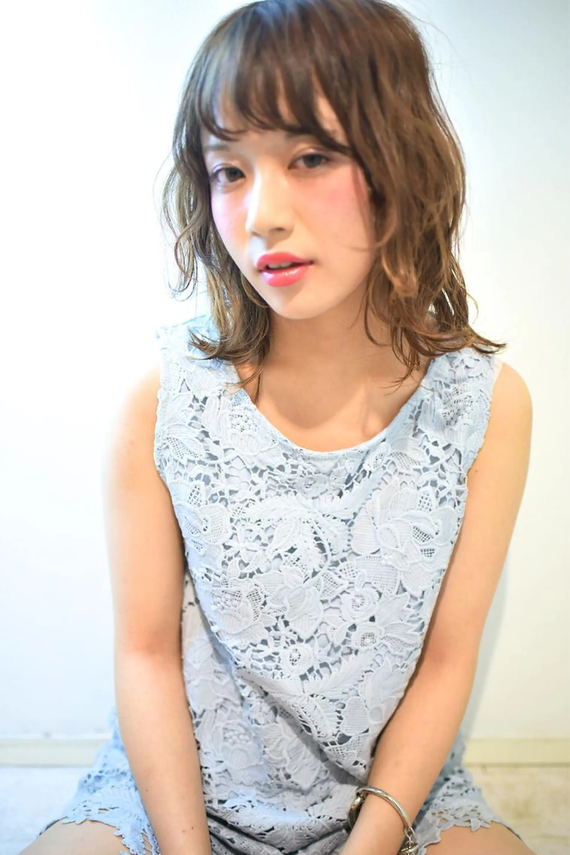 ミディアム カラー ヘアアレンジ ウルフカット ai あいのヘアスタイル