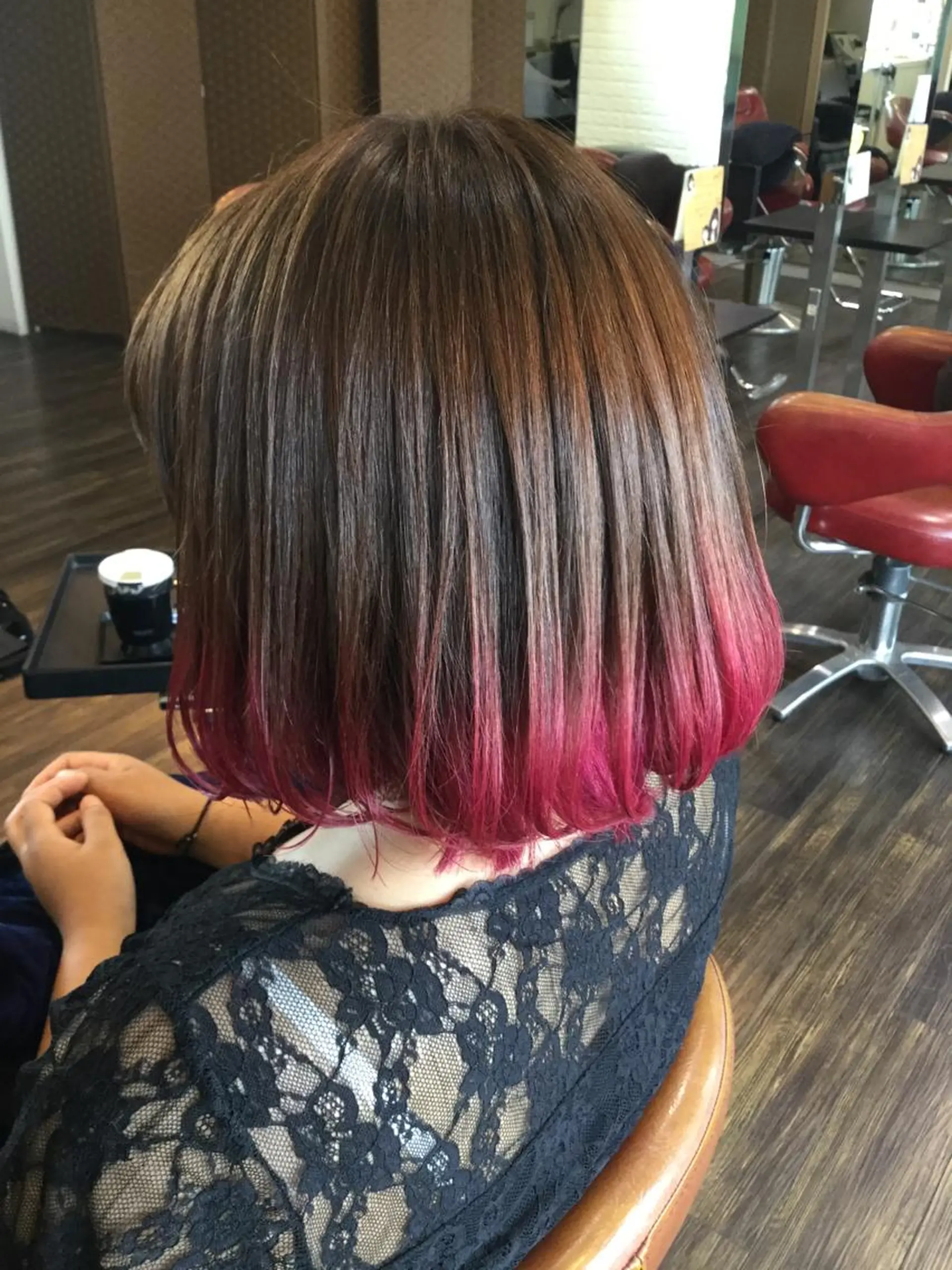 ミディアム カラー ヘアアレンジ ブリーチ ピンクカラー トリートメント 🌿‬ ܸAir 透明感🌱西村知佳のヘアスタイル