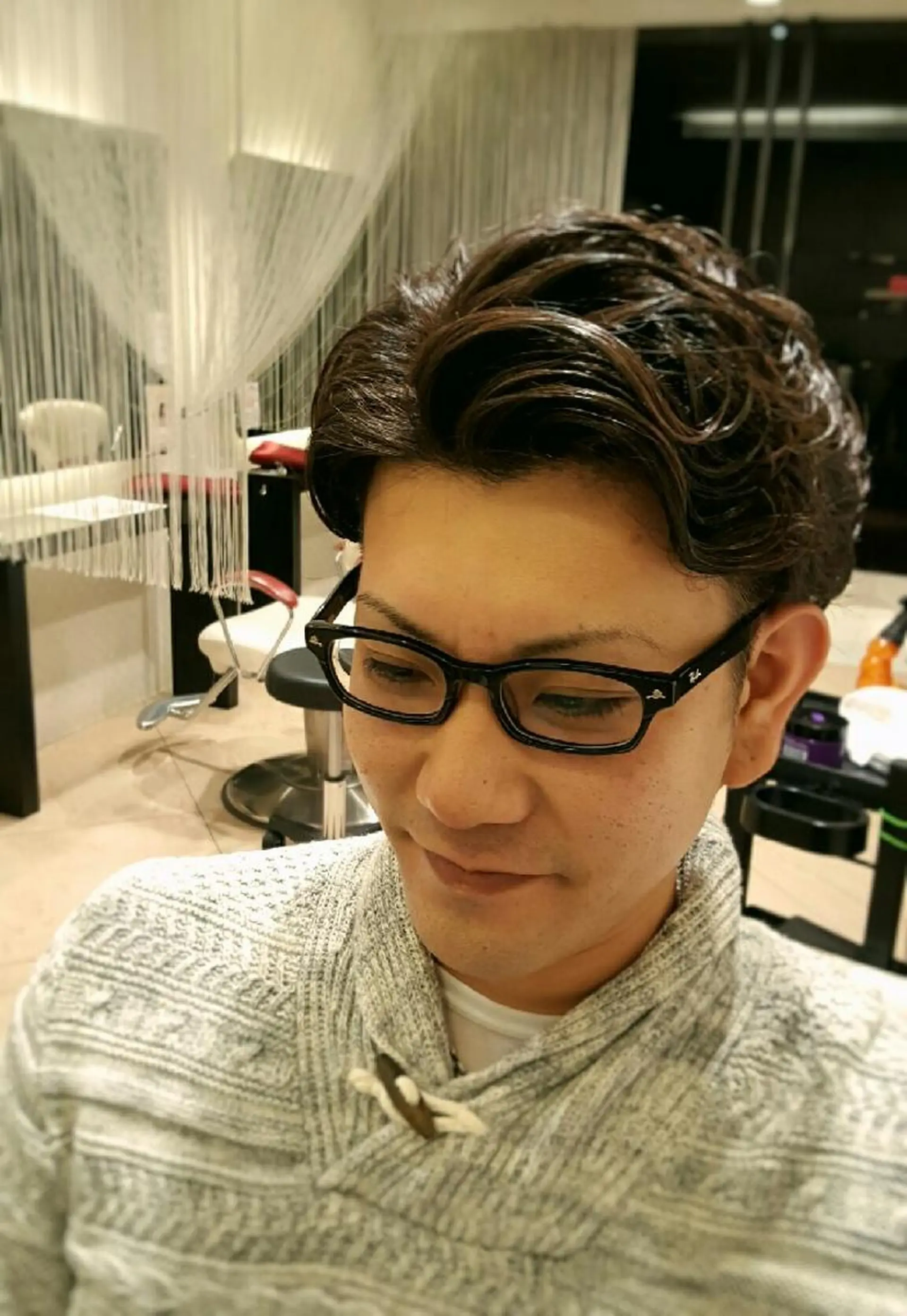 ショート パーマ カラー アッシュ アッシュブラウン ブラウンカラー 秋山 幸太のヘアスタイル