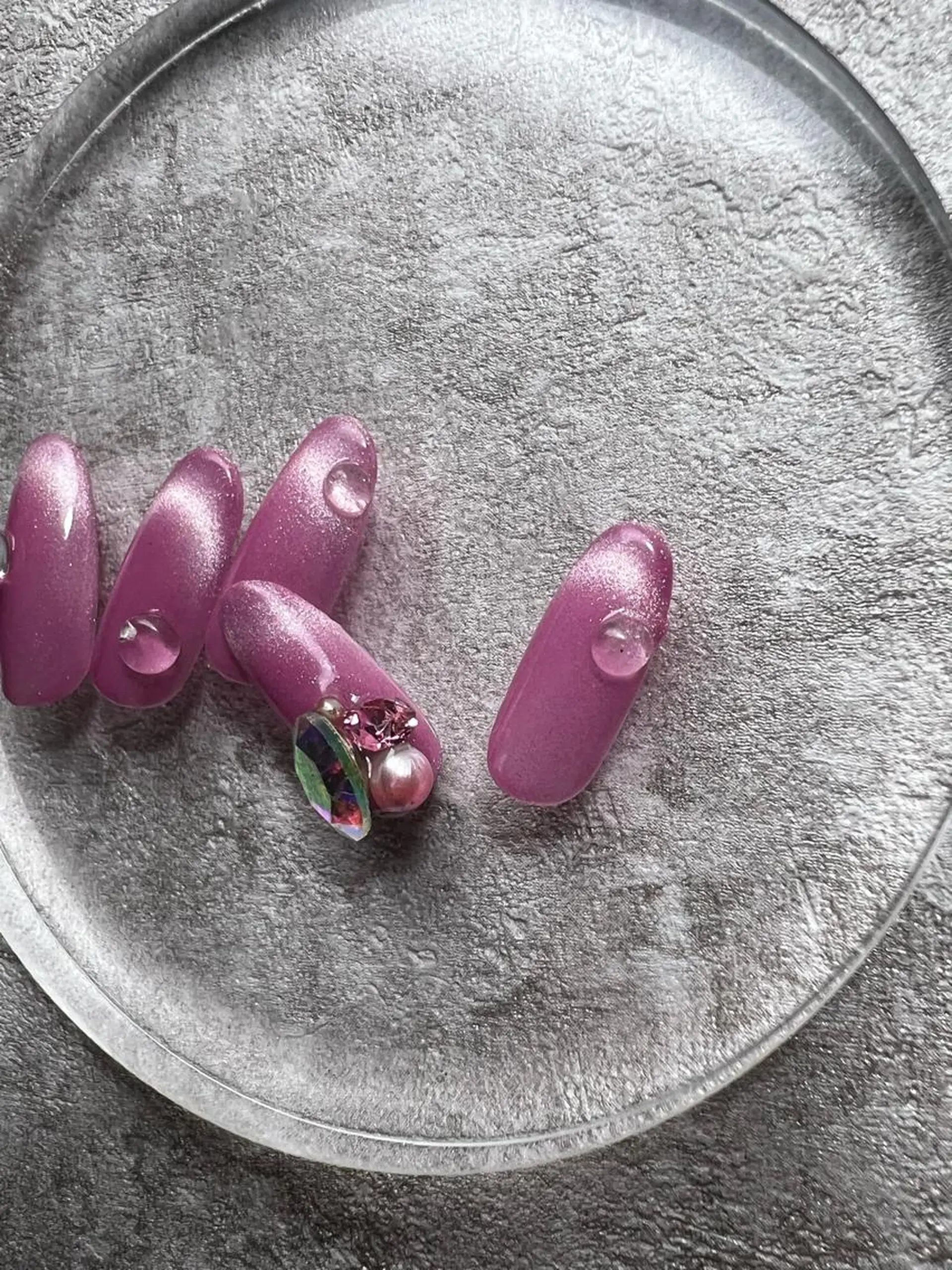 ネイル ONIKA Nail 青山通り店所属・ONIKA Nail 表参道A4徒歩2分のネイルデザイン