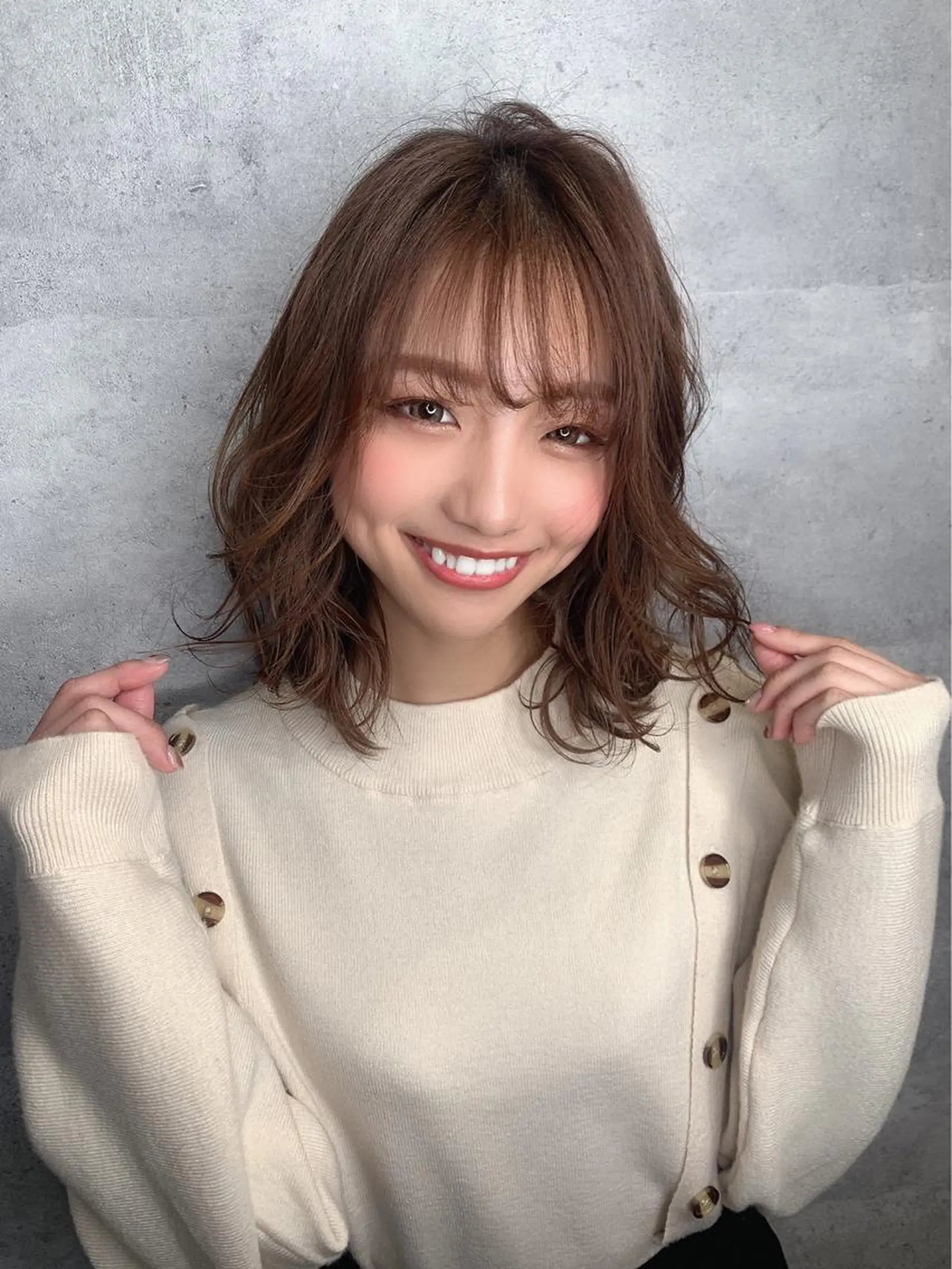 ミディアム _WHITE 天神店のヘアスタイル