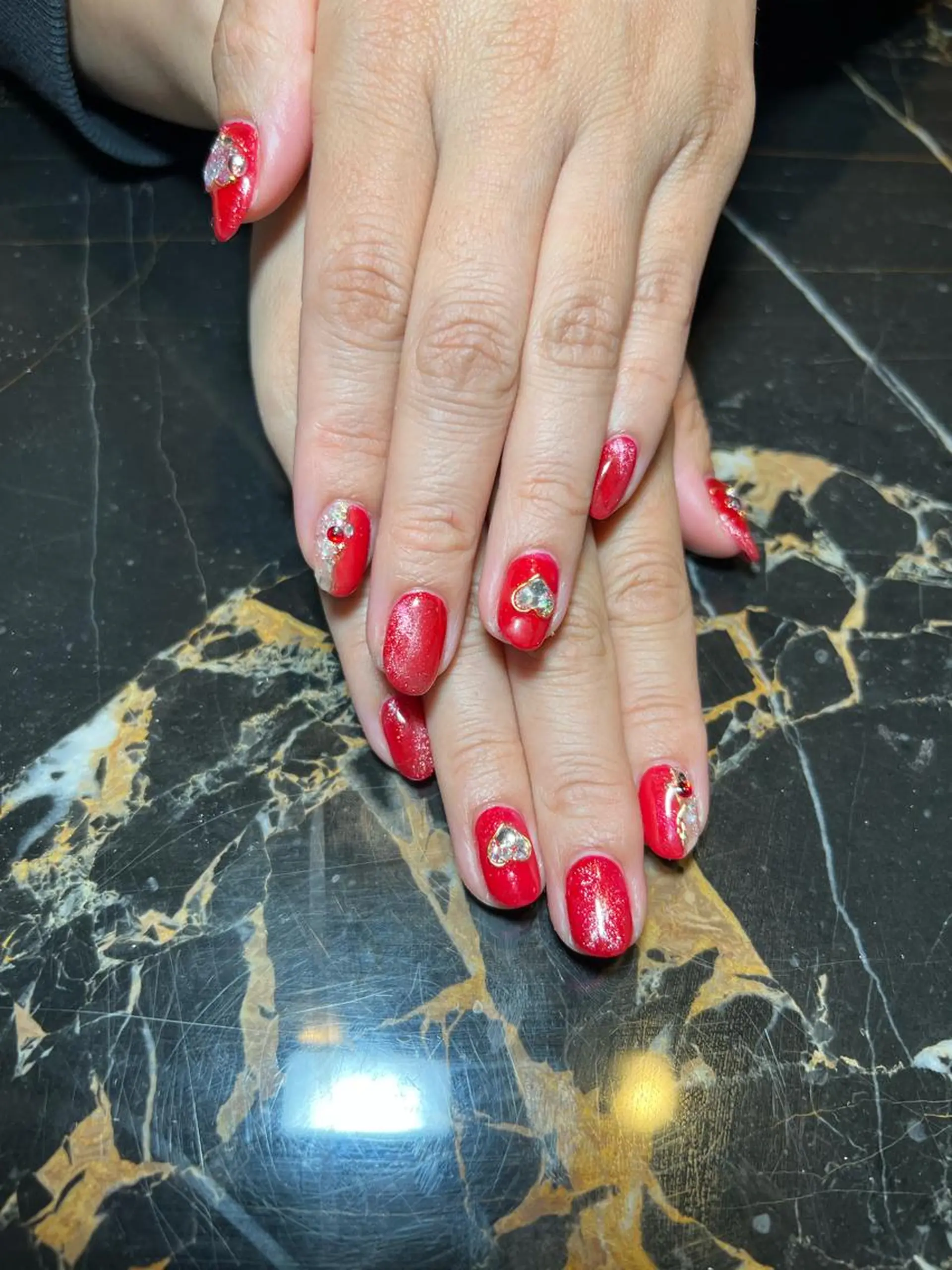 ネイル ハート マグネットネイル 赤色 ハンドネイル たきぐち みちこのネイルデザイン