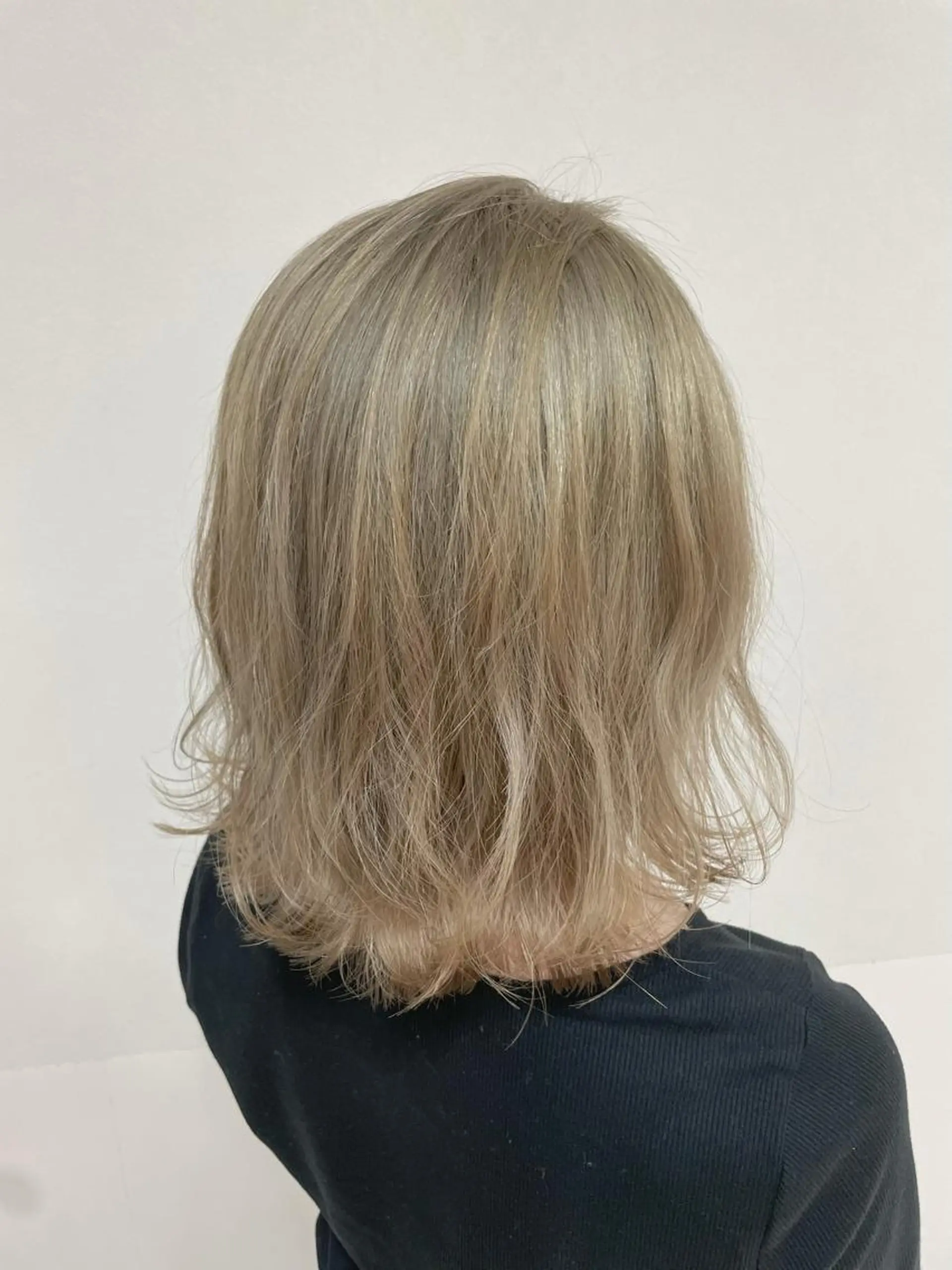 ミディアム カラー ヘアアレンジ ヘアカラー トリートメント 【Sweep】おじま のぞみのヘアスタイル