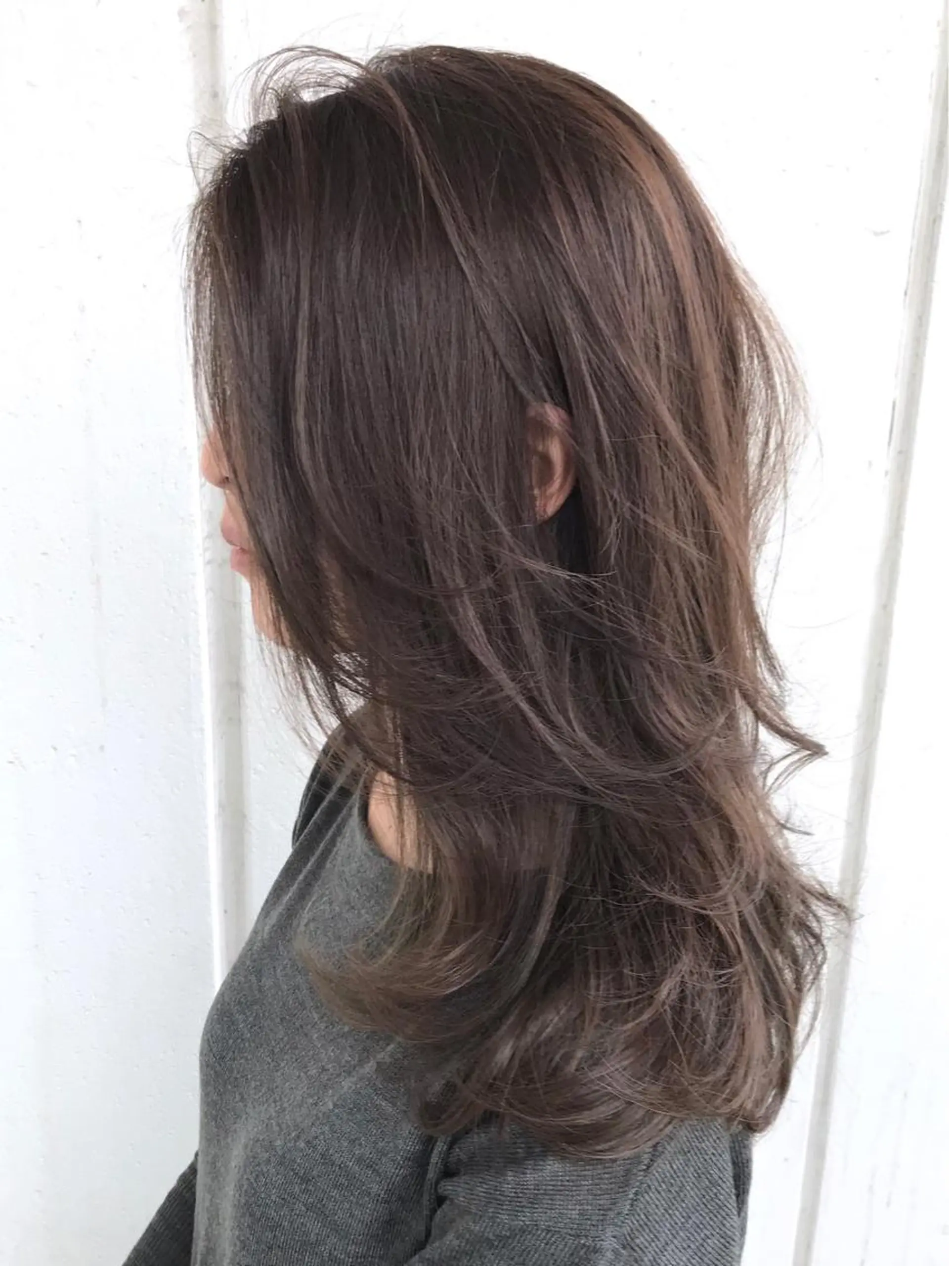 セミロング カラー パーマ ヘアアレンジ ベージュカラー ハイライトカラー ハイライト seen所属・境 健助のヘアスタイル