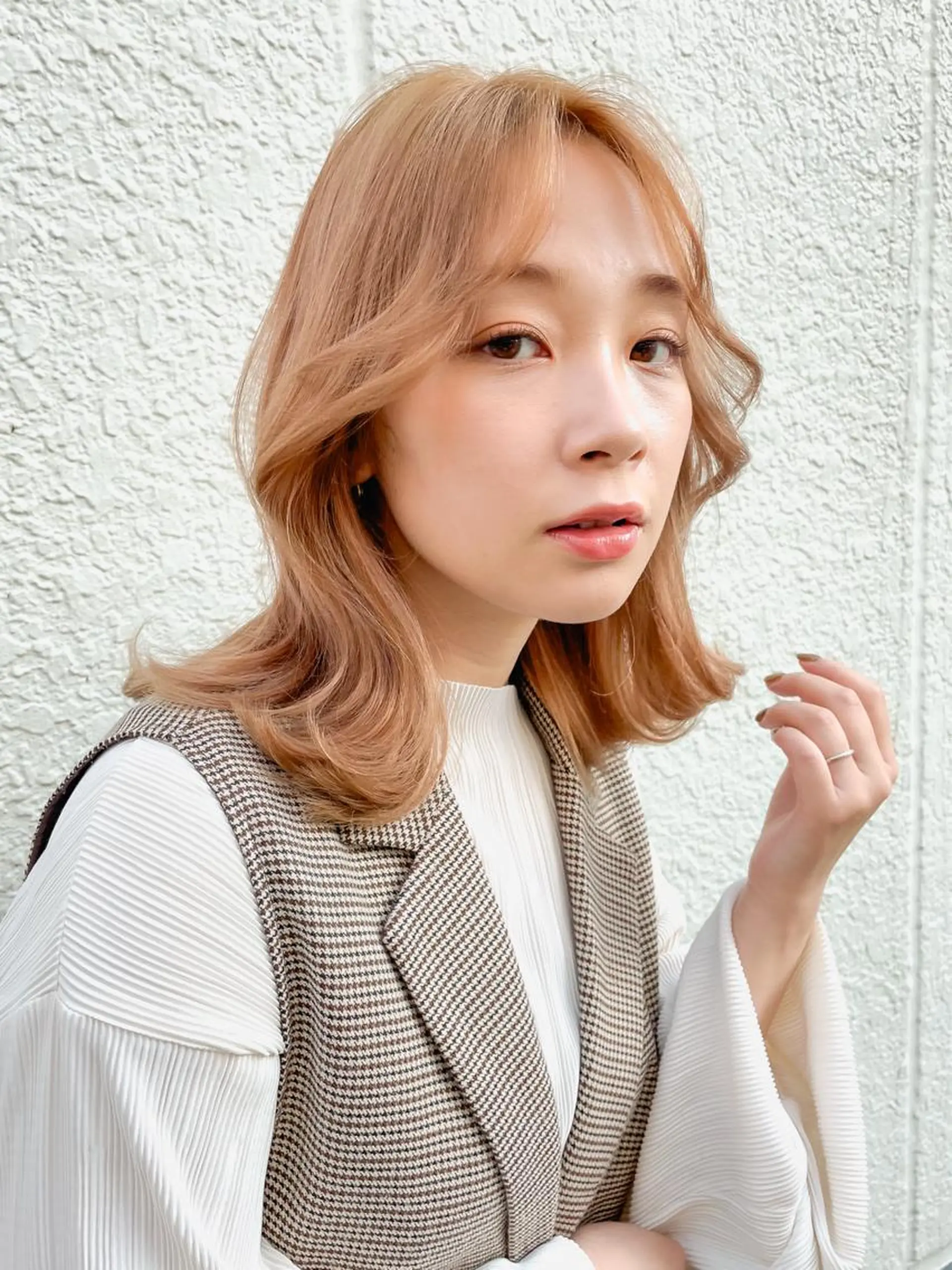 ミディアム カラー ヘアカラー トリートメント 韓国レイヤーカット/ ダブルカラーのヘアスタイル