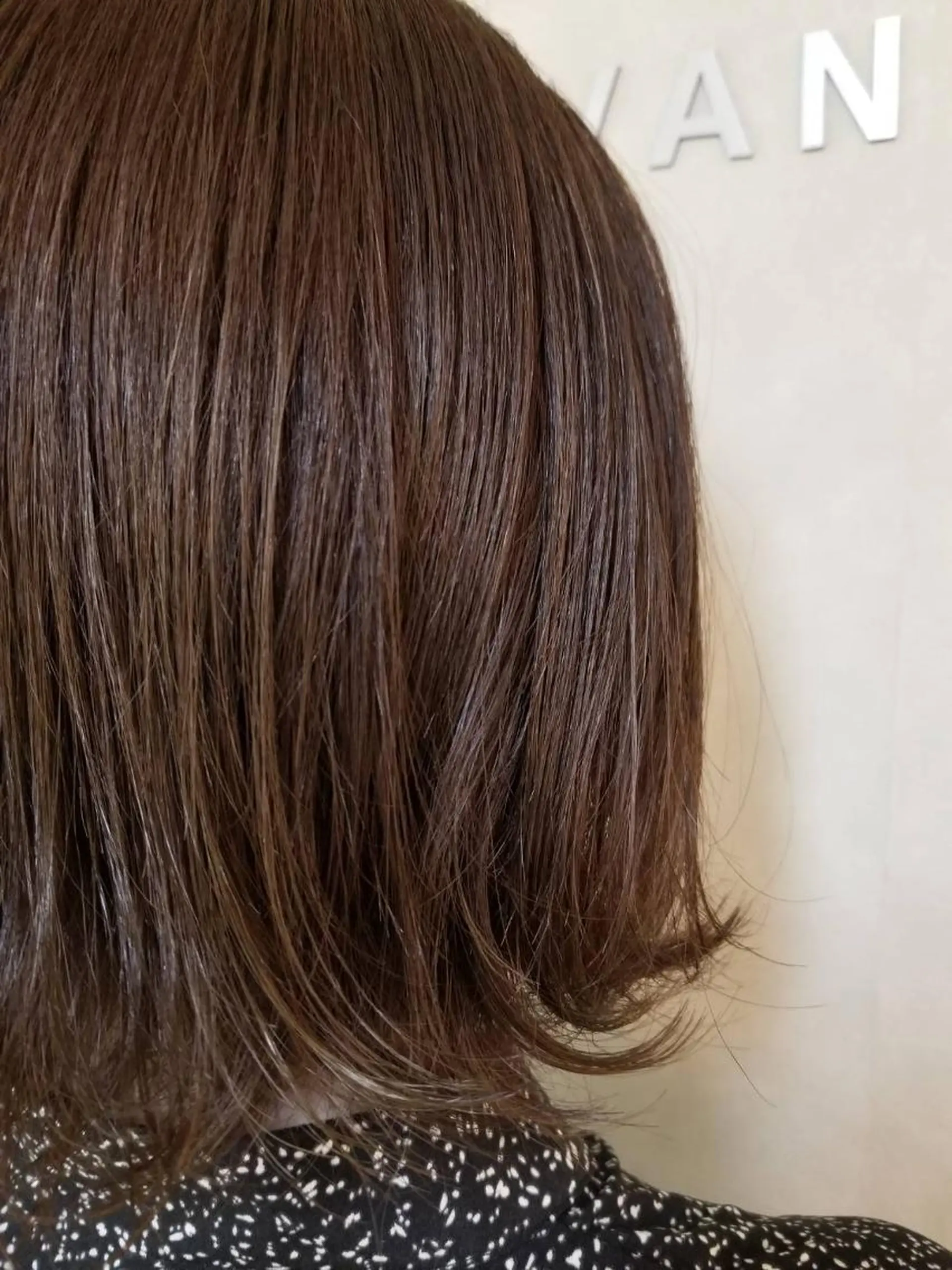 ミディアム 吉田 恒のヘアスタイル