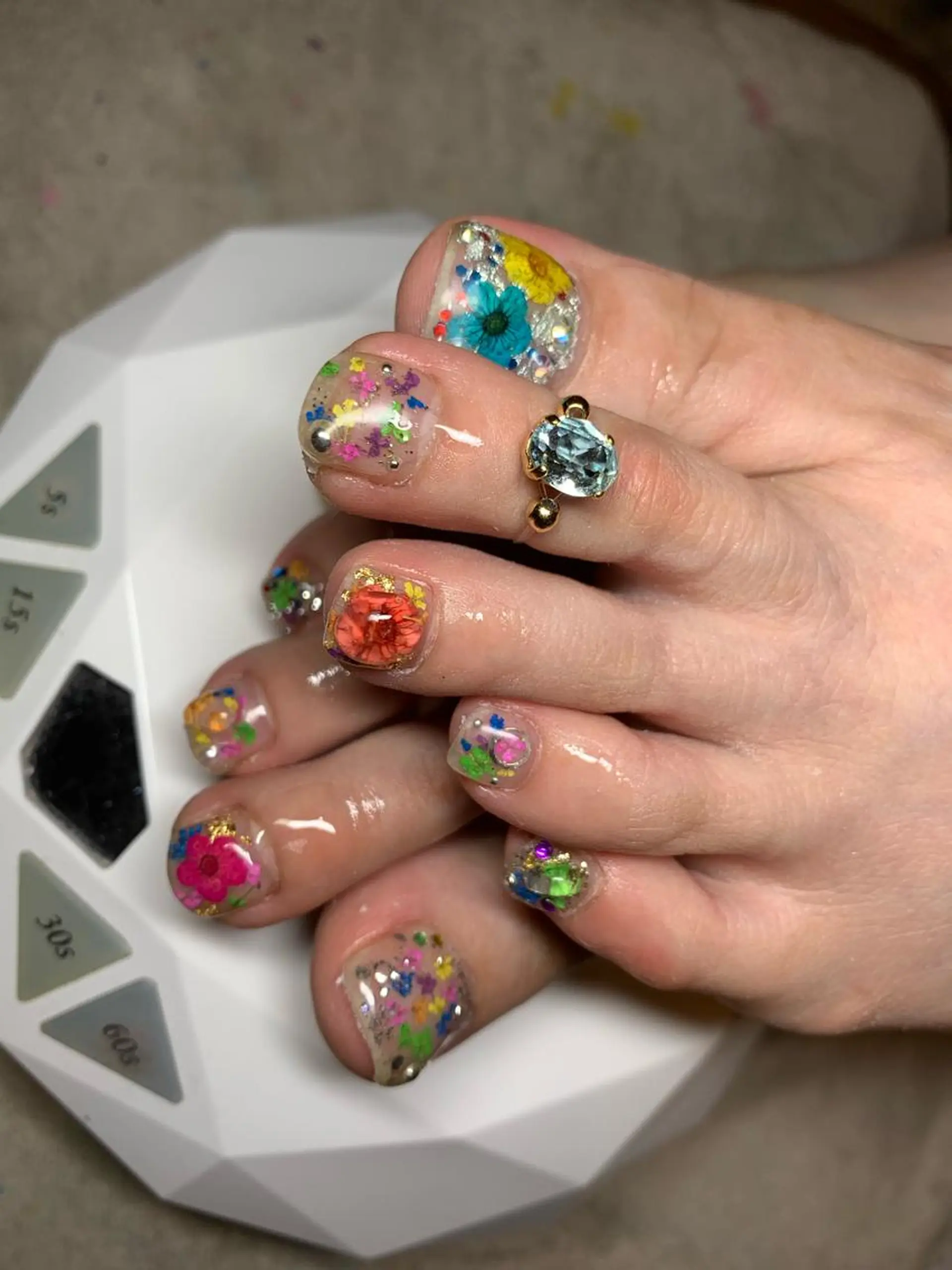 ネイル LAVISH nail salonのネイルデザイン