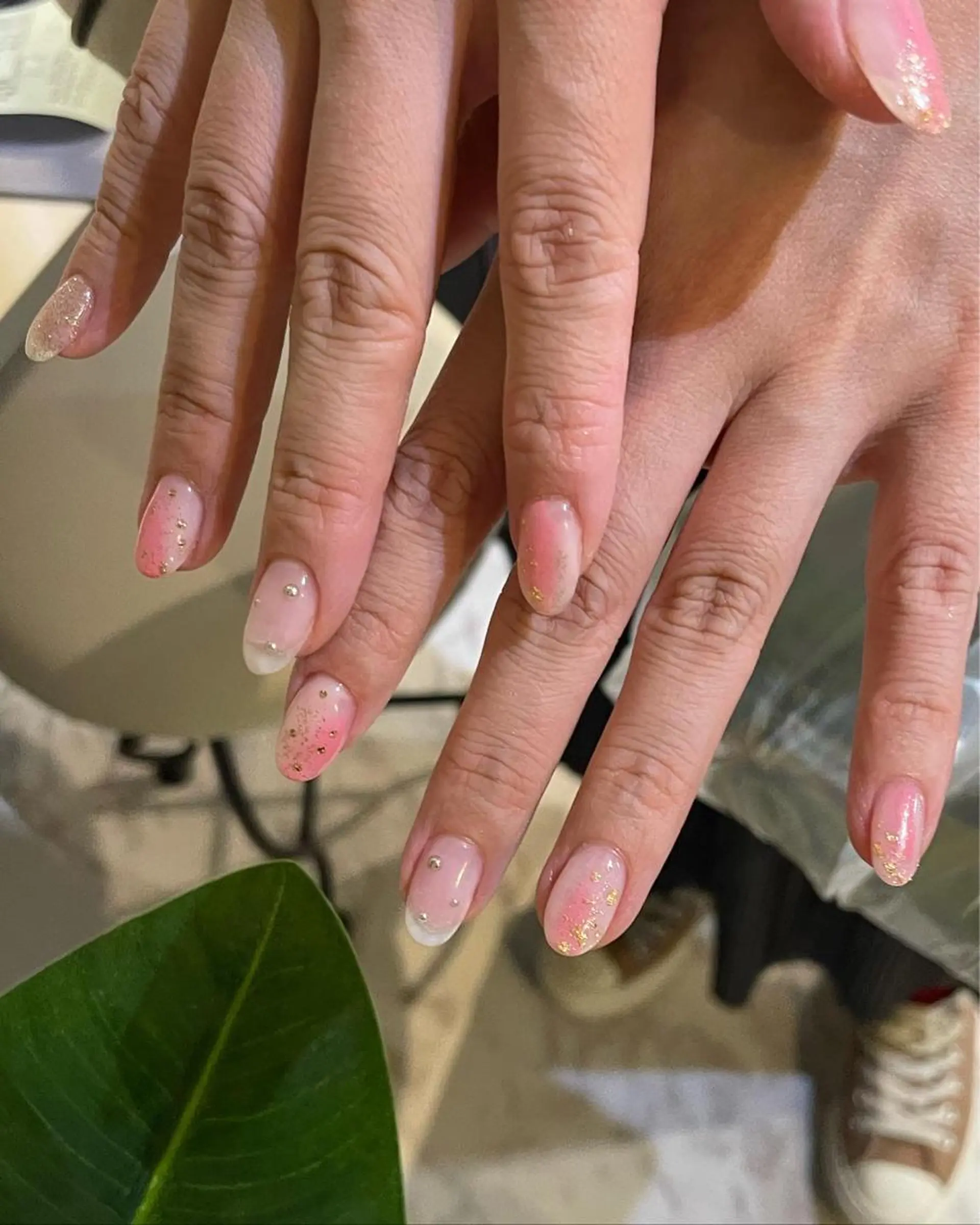 ミディアム ネイル クリアネイル ハンドネイル ハンドケア Crescent Eye濱谷のネイルデザイン