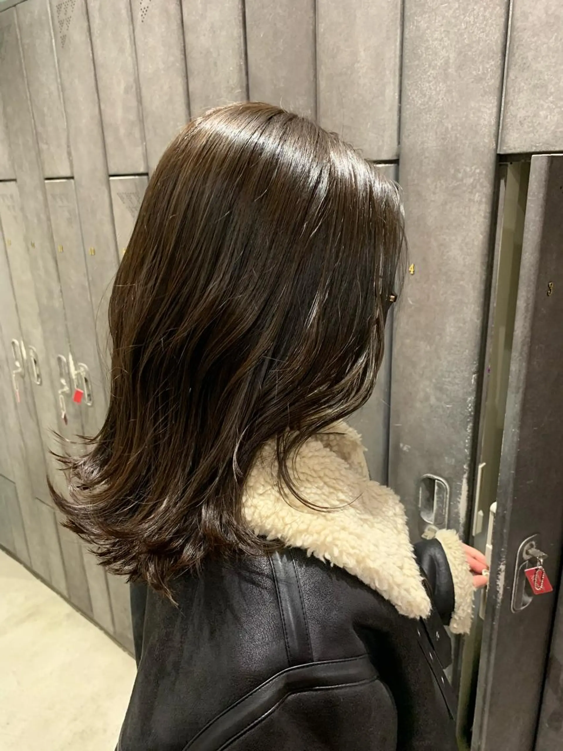 ミディアム 飯田 愛結のヘアスタイル