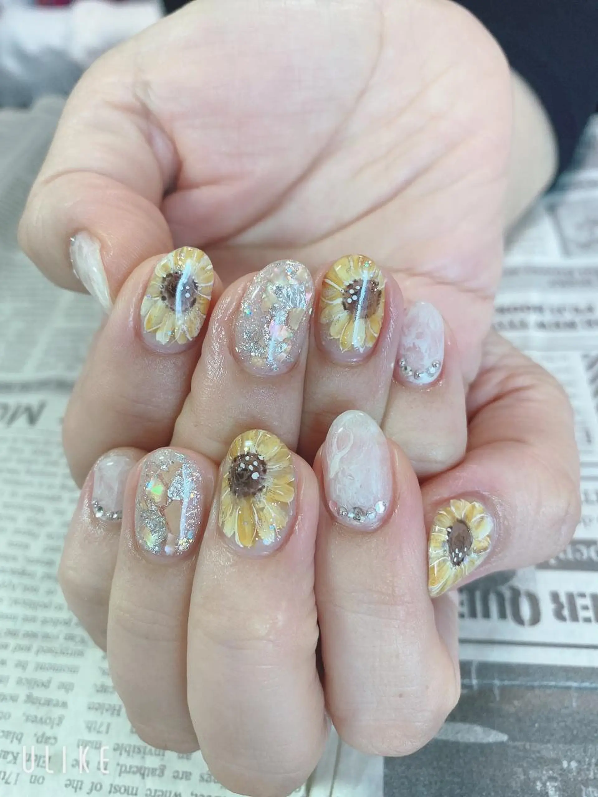 ネイル ハンドネイル ハンドケア 森山 舞のネイルデザイン