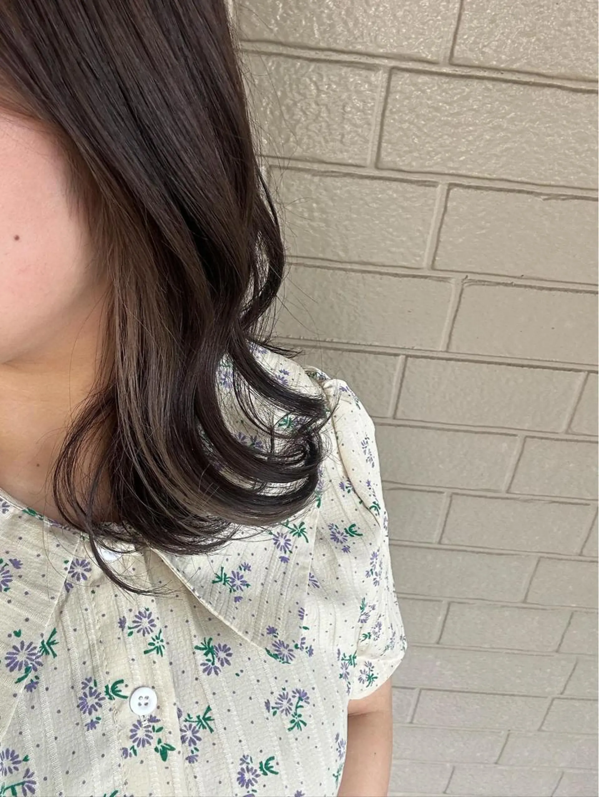 ミディアム カラー ベージュカラー イヤリングカラー ヘアカラー トリートメント ヘッドスパ カラースペシャリスト しょう🧑🏼‍🎨のヘアスタイル