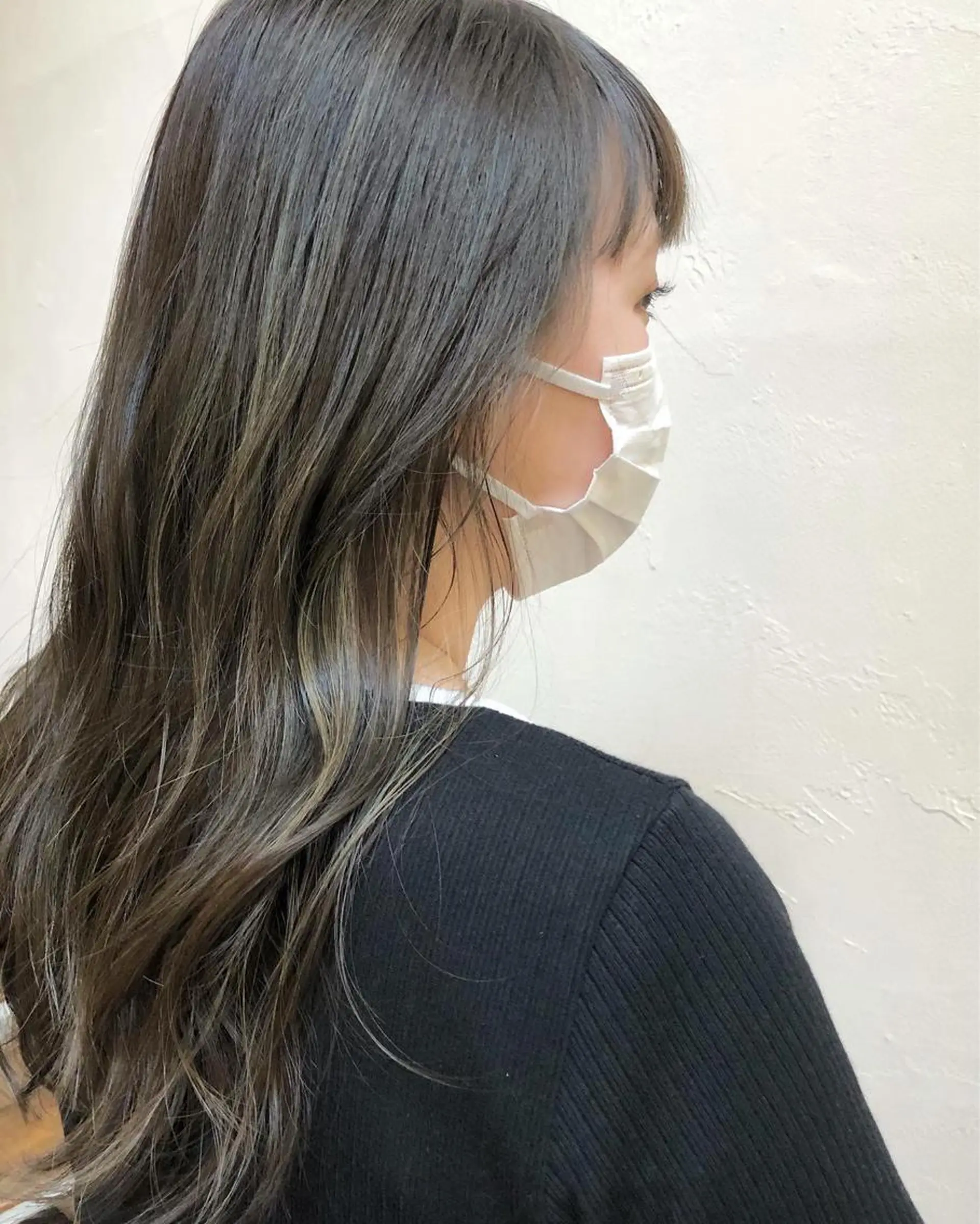 セミロング カラー 透明感カラー ハイライトカラー ハイライト luve heart's And Be  minamisemba所属・脇坂 佳世の眉毛・アイブロウイメージ