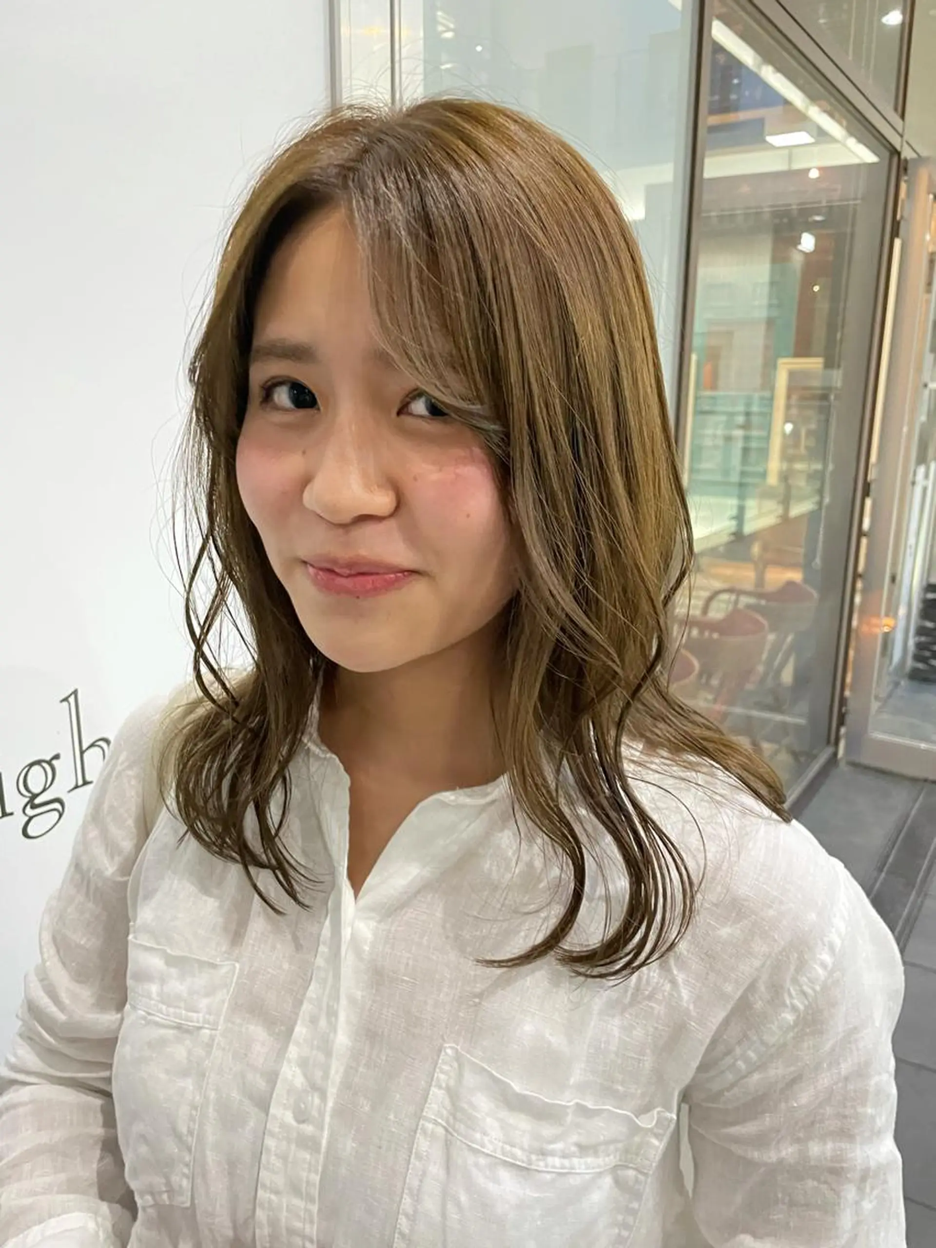 ミディアム 栄　mighty by H所属・不破一輝/栄/矢場町 ボブ/レイヤー/艶髪のヘアスタイル