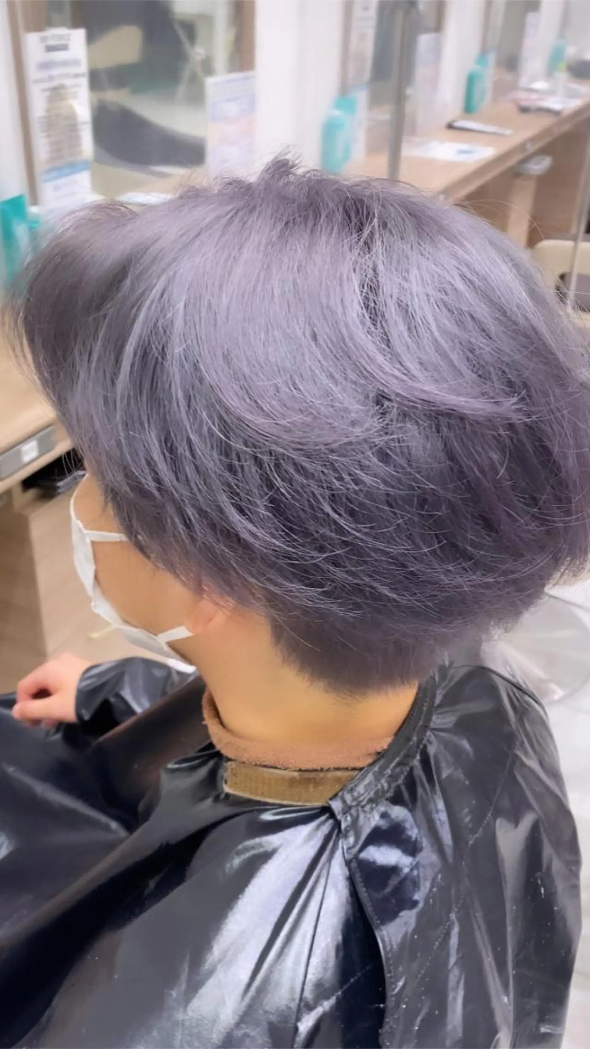ショート カラー メンズ シルバー ヘアカラー ハイトーン特化🌟 カワシマシュンスケのヘアスタイル