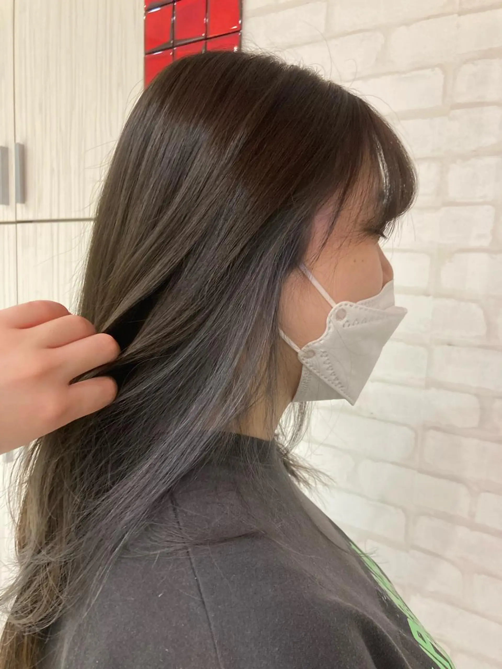 ロング ヘアカラー 永倉 はるかのヘアスタイル