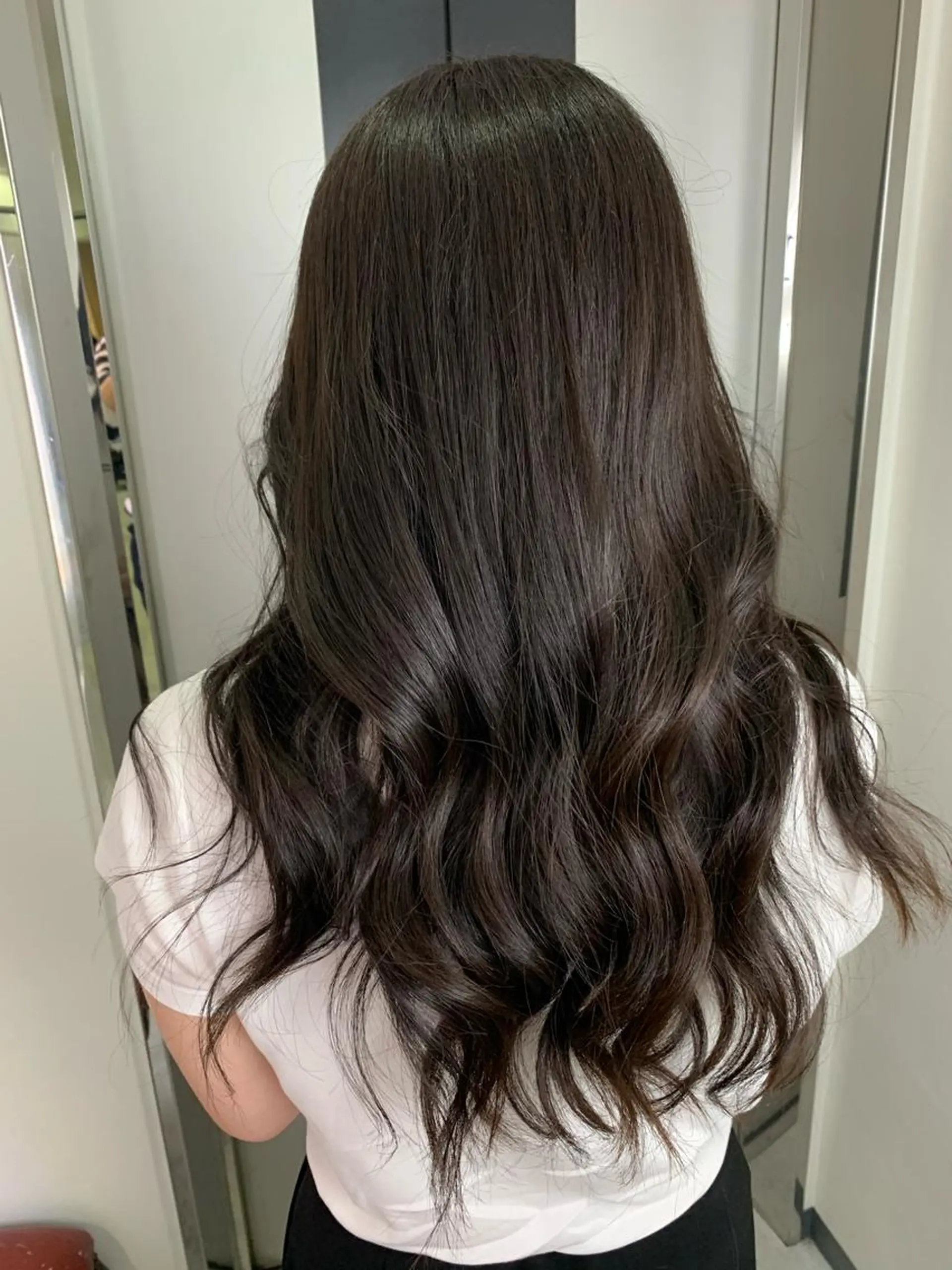 ロング 韓国風ヘア トリートメント カット ヘアカラー トリートメント ルービック難波／韓国 /艶カラー/KAZUのヘアスタイル