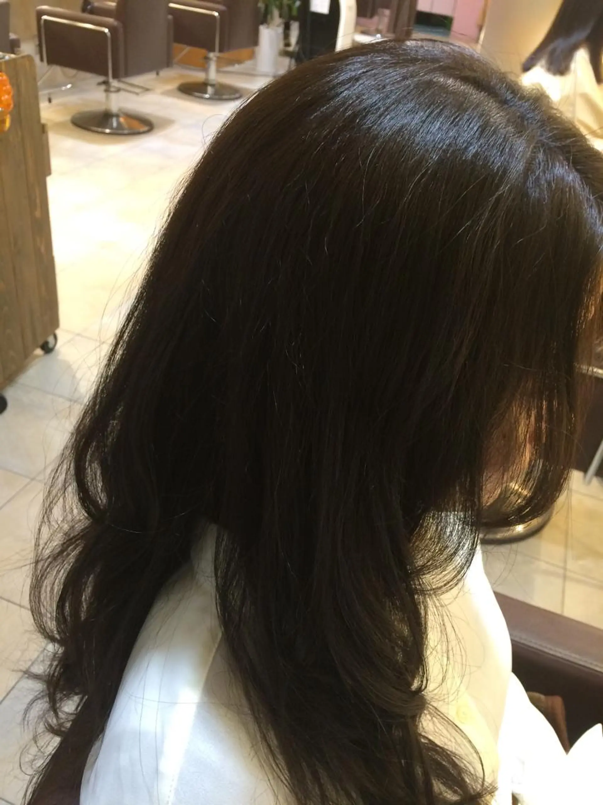 ロング カラー パーマ アッシュ アッシュブラウン ブラウンカラー メンズパーマの巨匠 鈴木純のヘアスタイル