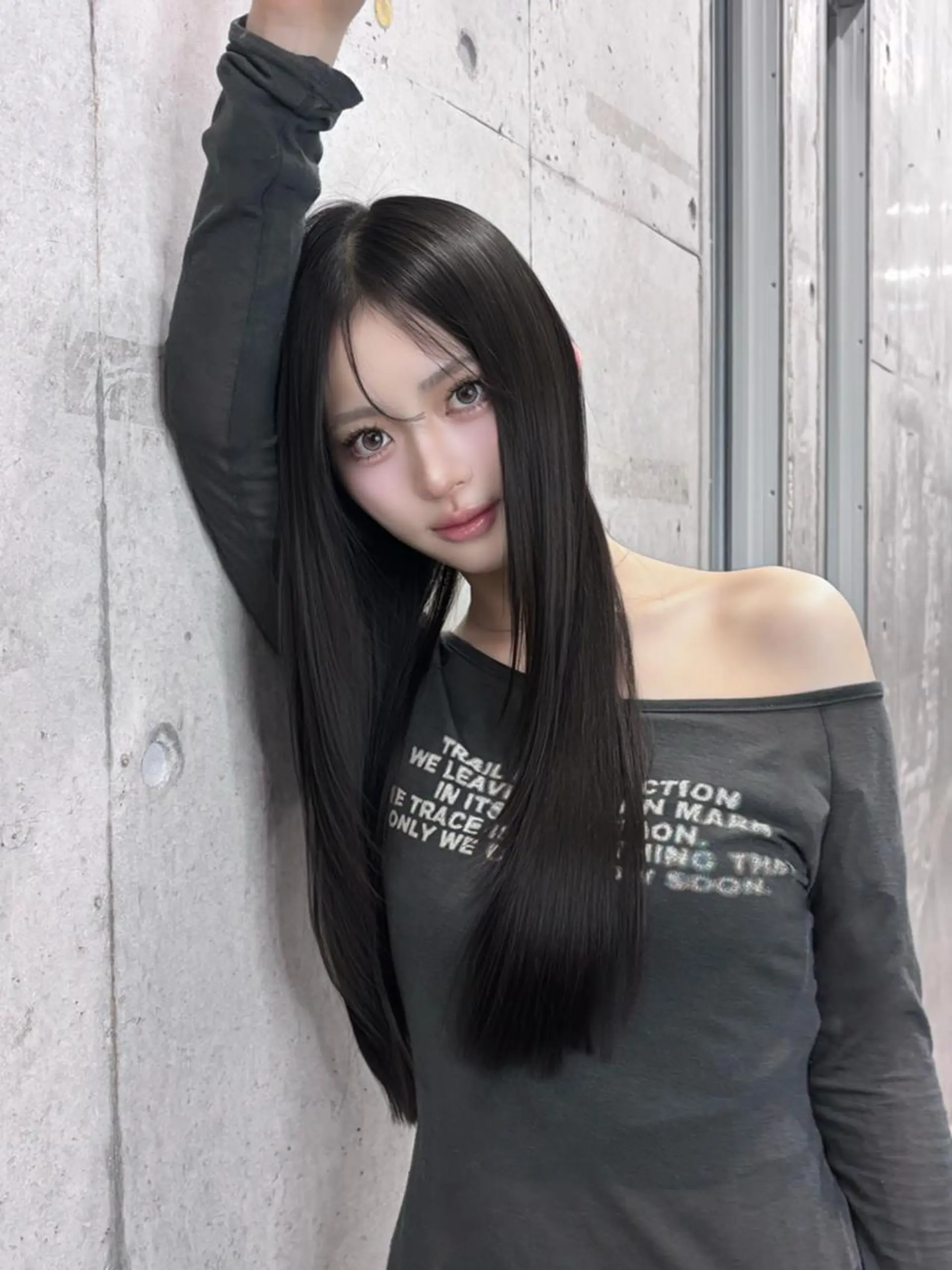 カラー ロング 透明感カラー グレージュ 韓国ヘア💖Wカラー 💖透明感カラー💖のヘアスタイル