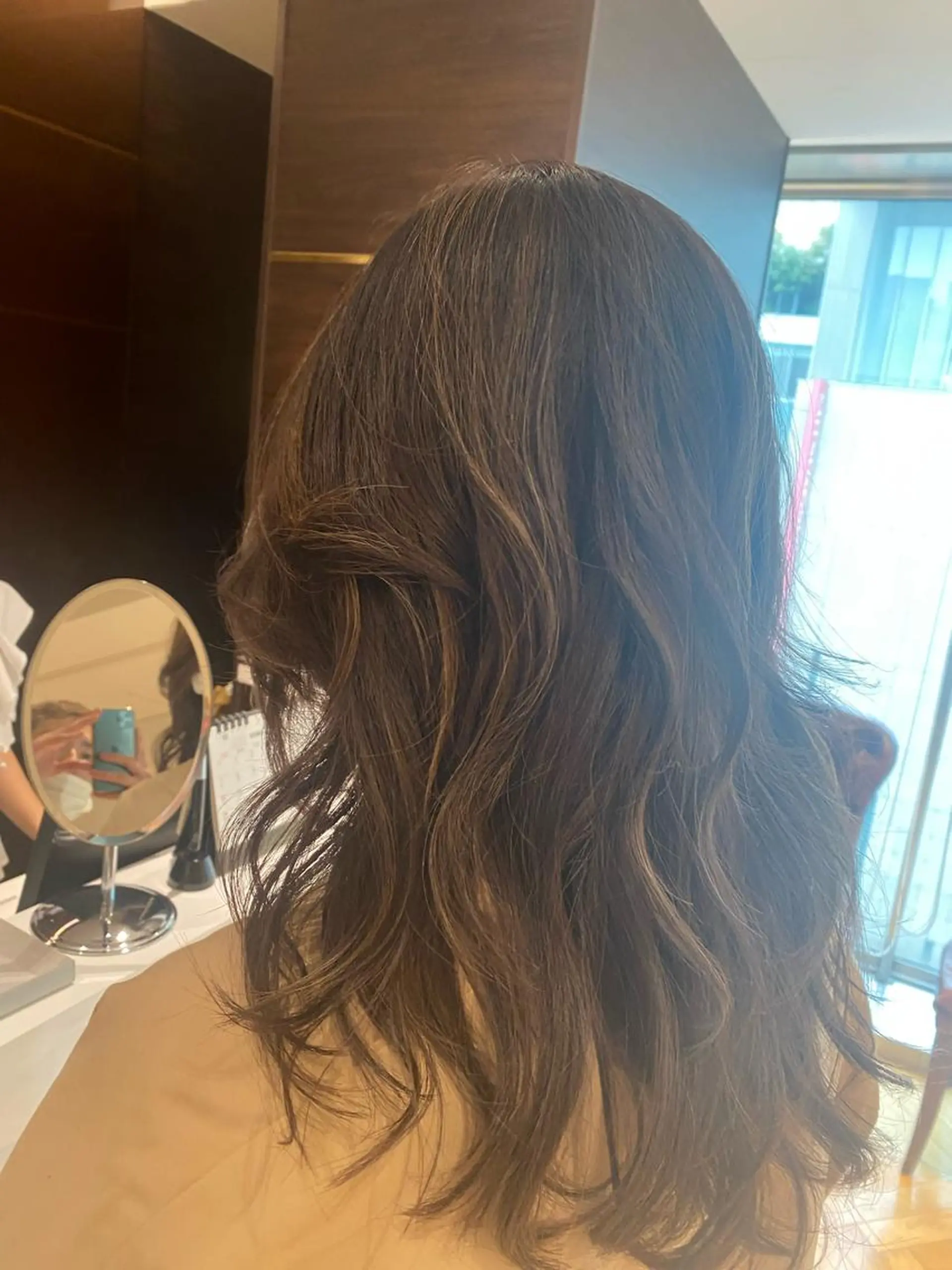 セミロング カラー ベージュカラー ハイライトカラー 外国人風カラー ハイライト ヘアカラー 銀座店長🌟 片山雄太のヘアスタイル