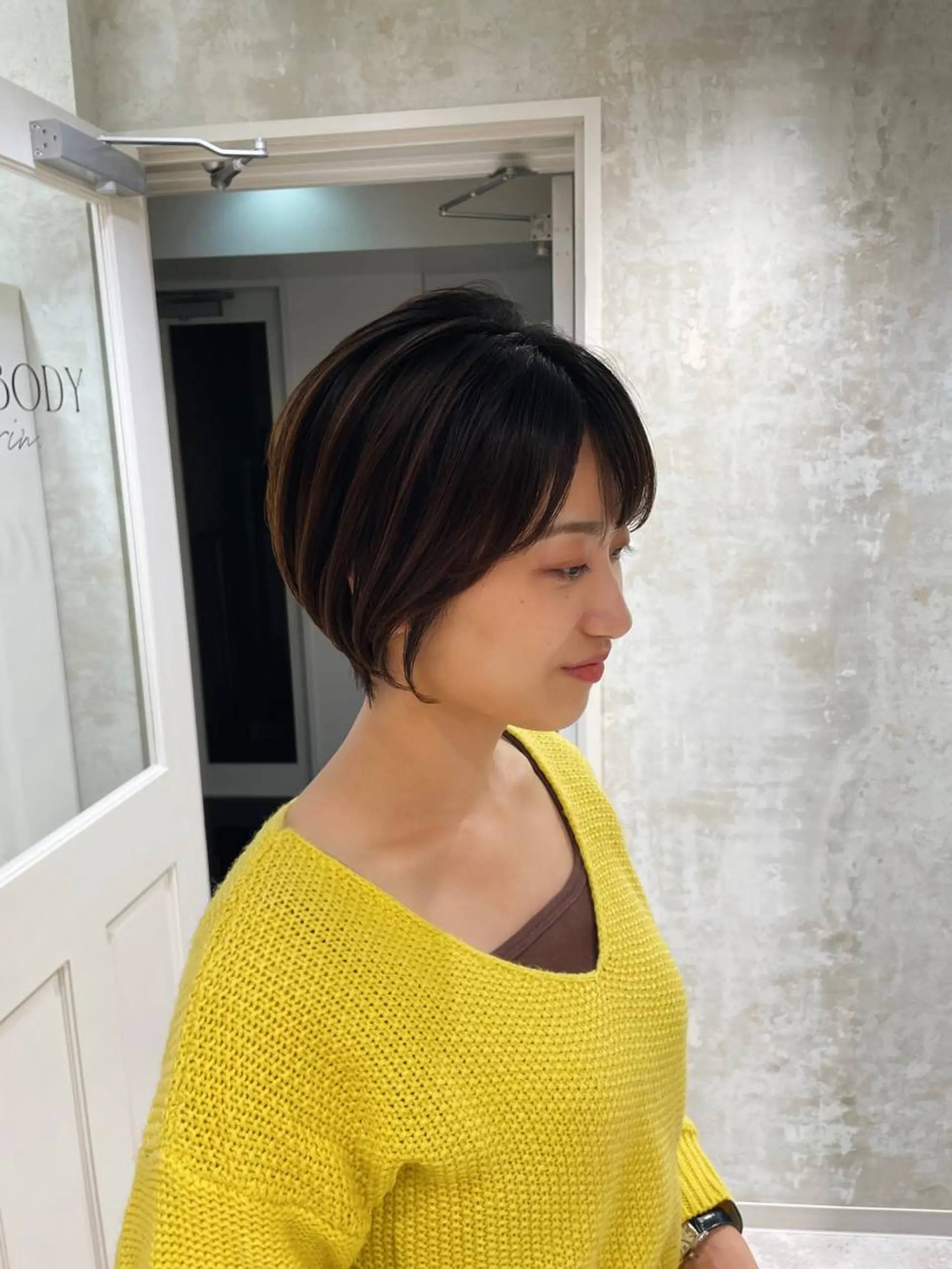 ショート 小野 明日香のヘアスタイル