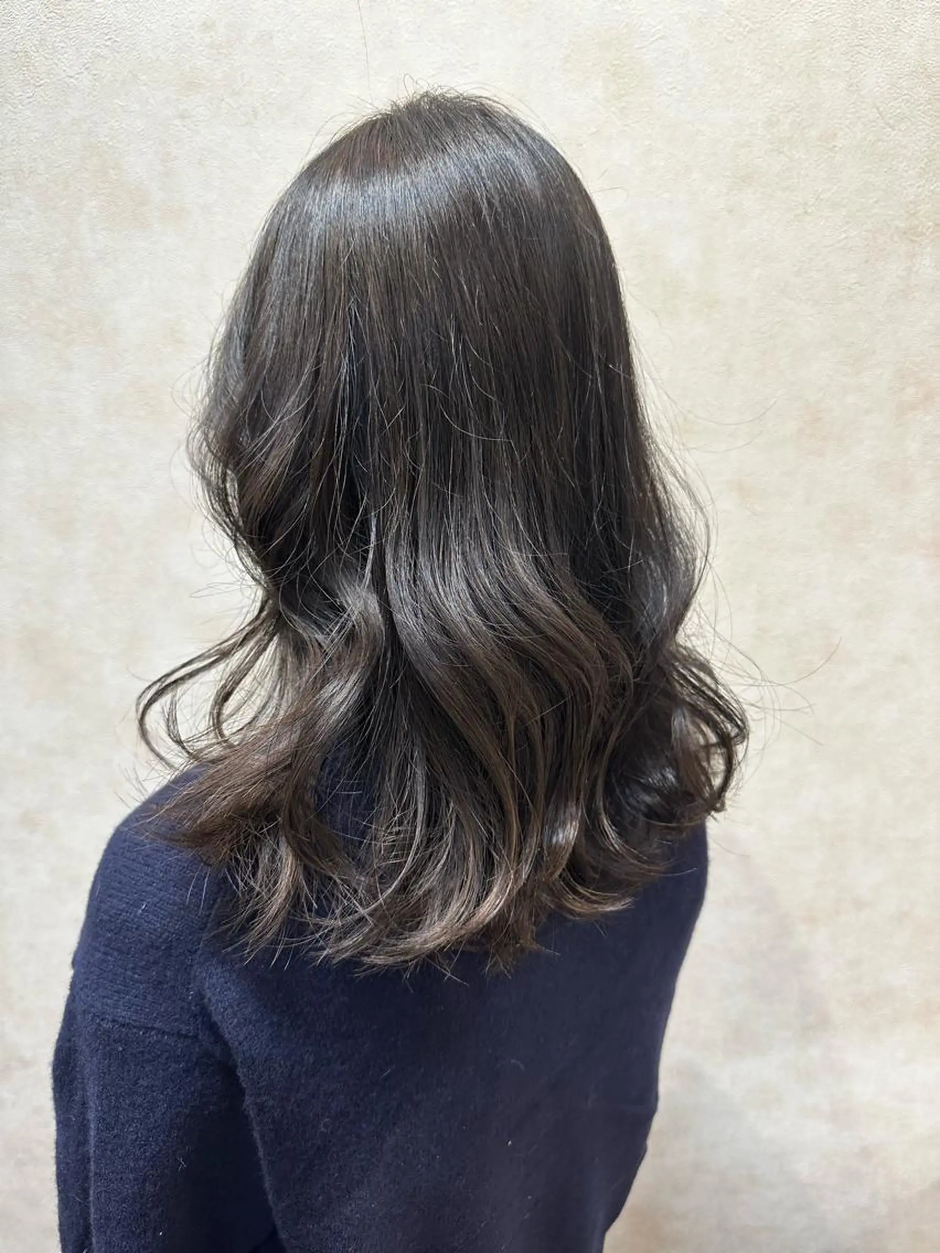 カラー ブリーチ 透明感カラー グレージュ ネイビーカラー オーガニックカラー アメイジングヘアー 千歳店　福嶋のヘアスタイル