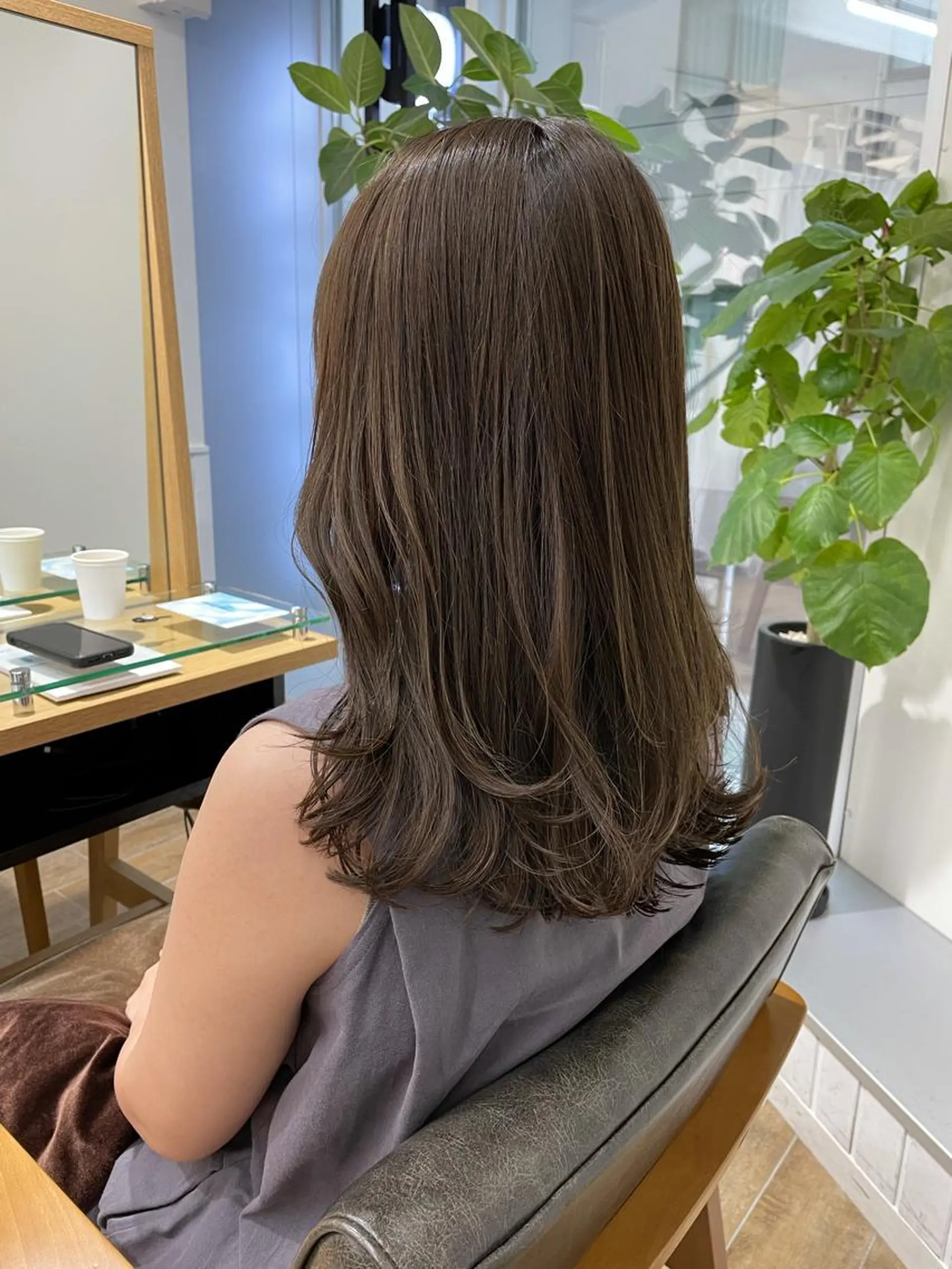 セミロング カラー 🤎ベージュカラー 🐶メンズパーマのヘアスタイル