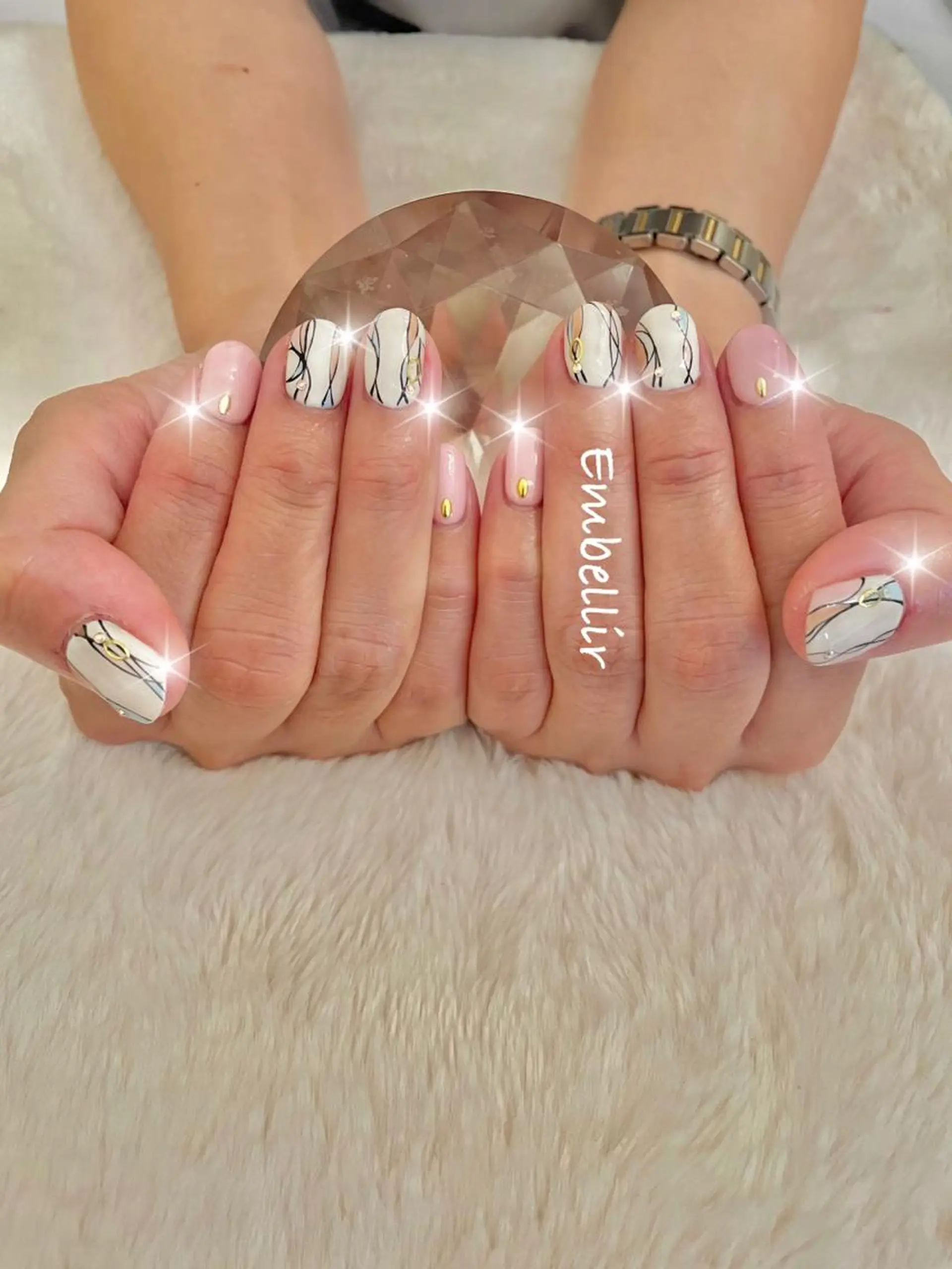 ネイル アートネイル 夏ネイル EMILUCA 北河希のエステ・リラクイメージ