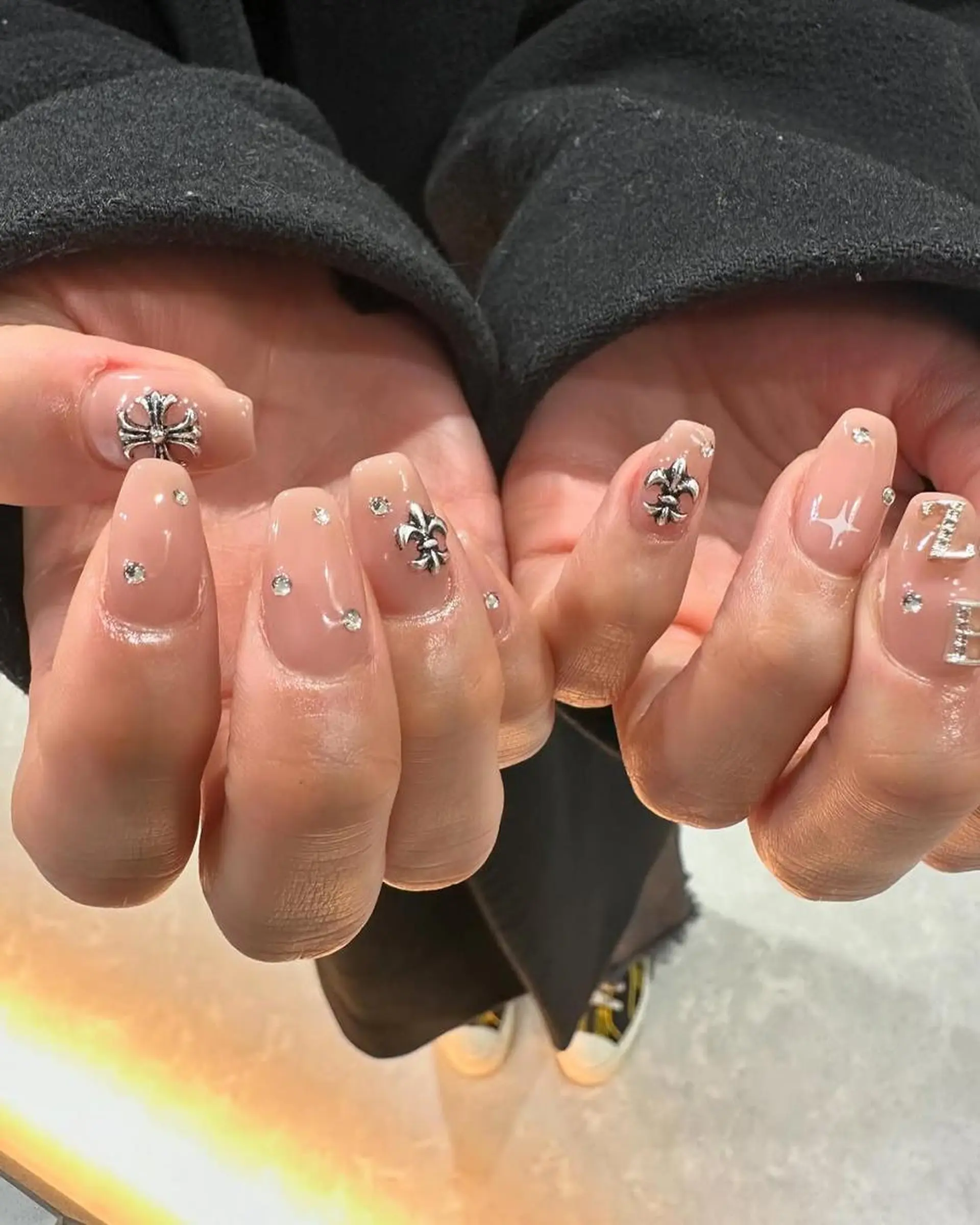 ネイル アートネイル フットネイル ジェルネイル ロングネイル マグネットネイル ハンドネイル DL•BEAUTY / AKANEのネイルデザイン