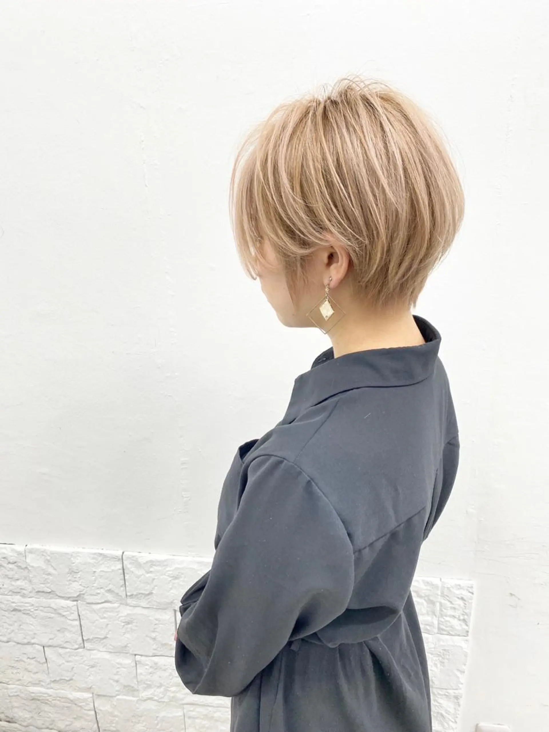 ショート カット ヘアカラー ハイライト&曲がる 縮毛矯正特化 玉置のヘアスタイル