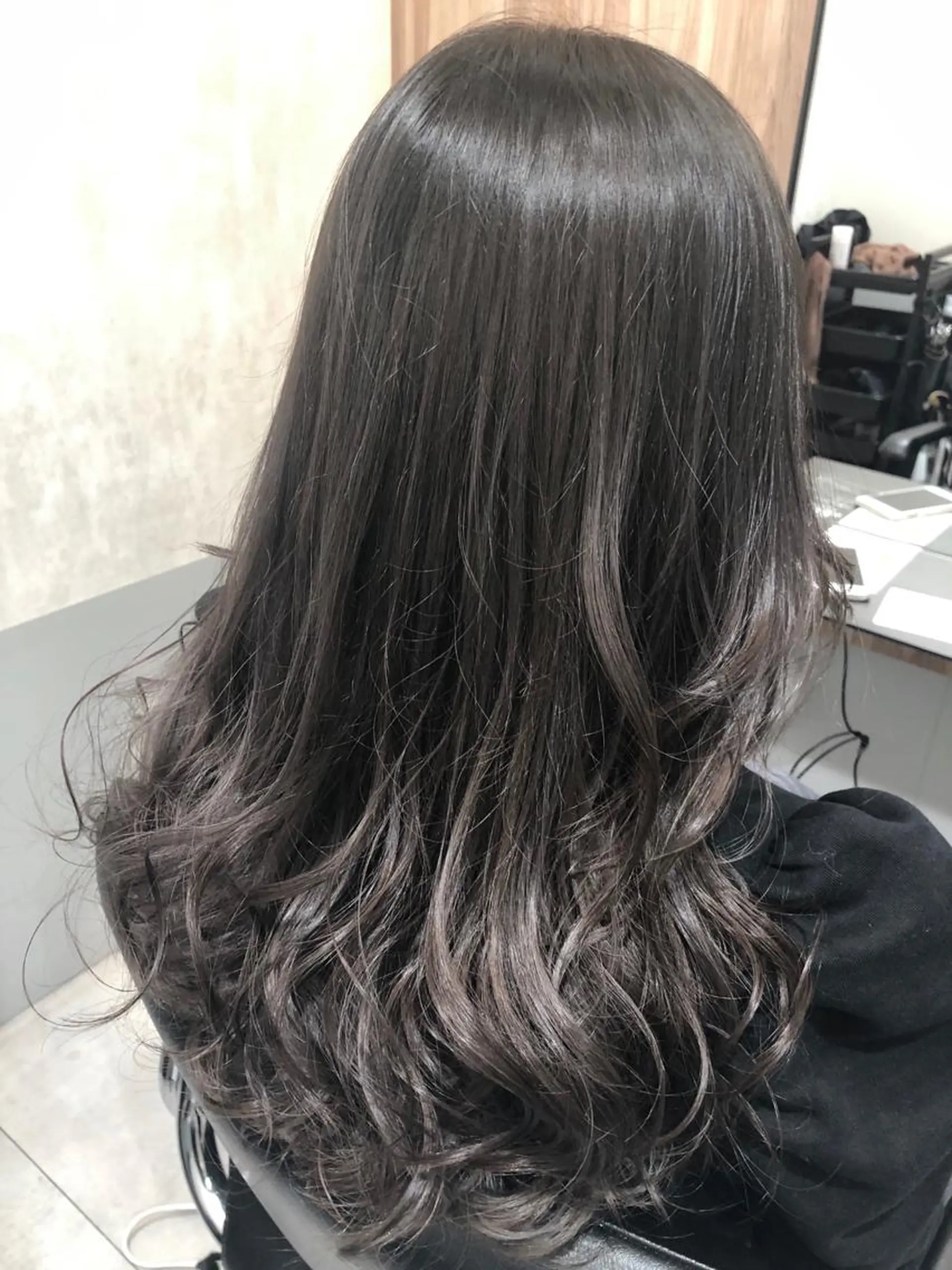 セミロング カラー OFF YUYAのヘアスタイル