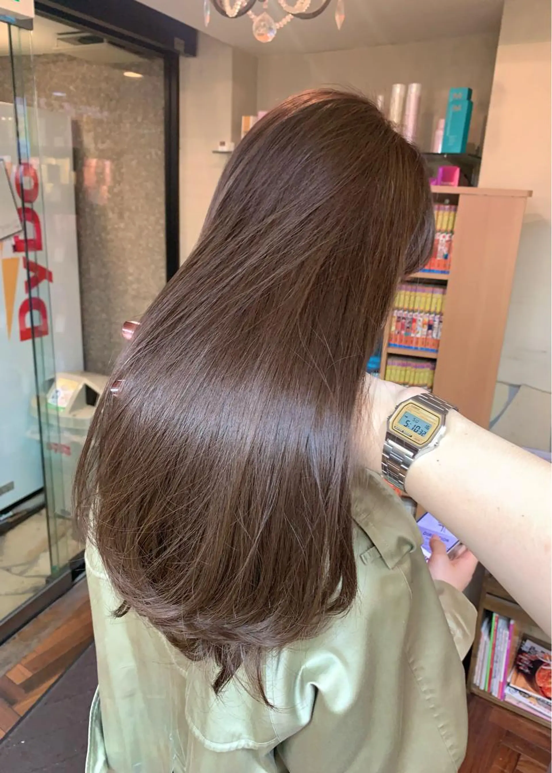 ロング カラー ベージュカラー ブリーチ ブラウンカラー ブラウンベージュ ブリーチなしカラー LUMO所属・矢野 晃平のヘアスタイル