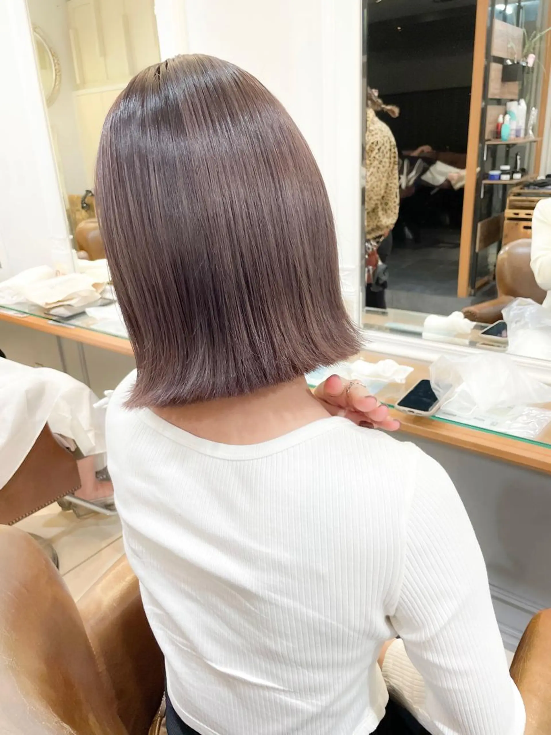 ミディアム カラー 切りっぱなしボブ アッシュ ラベンダーカラー ラベンダーアッシュ ボブ 縮毛矯正 トリートメント ✨カラー支持No.1 🧸ワキ カナコ🧸のヘアスタイル